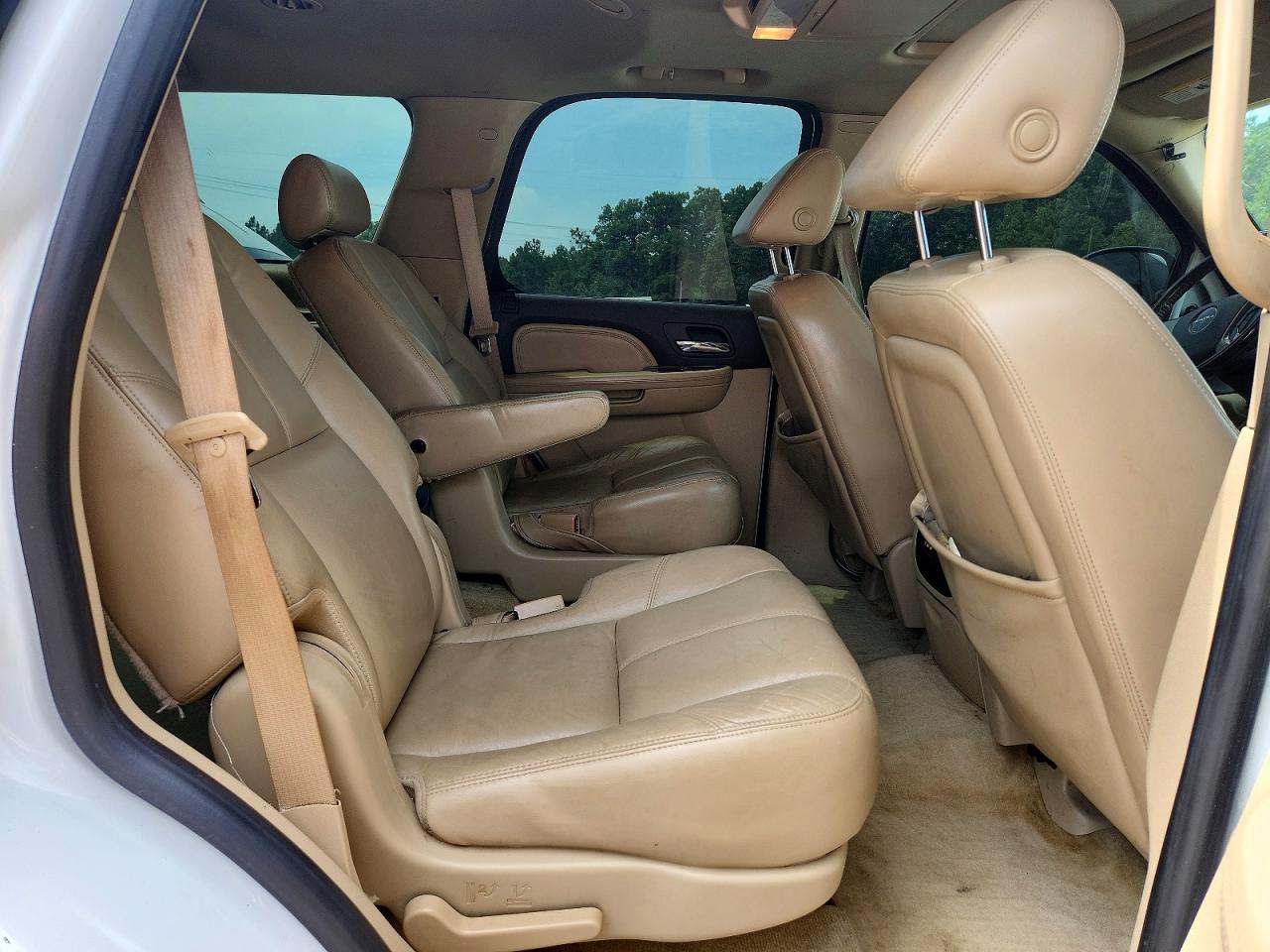 2008 Gmc Yukon Denali White vin: 1GKFK63818J132848