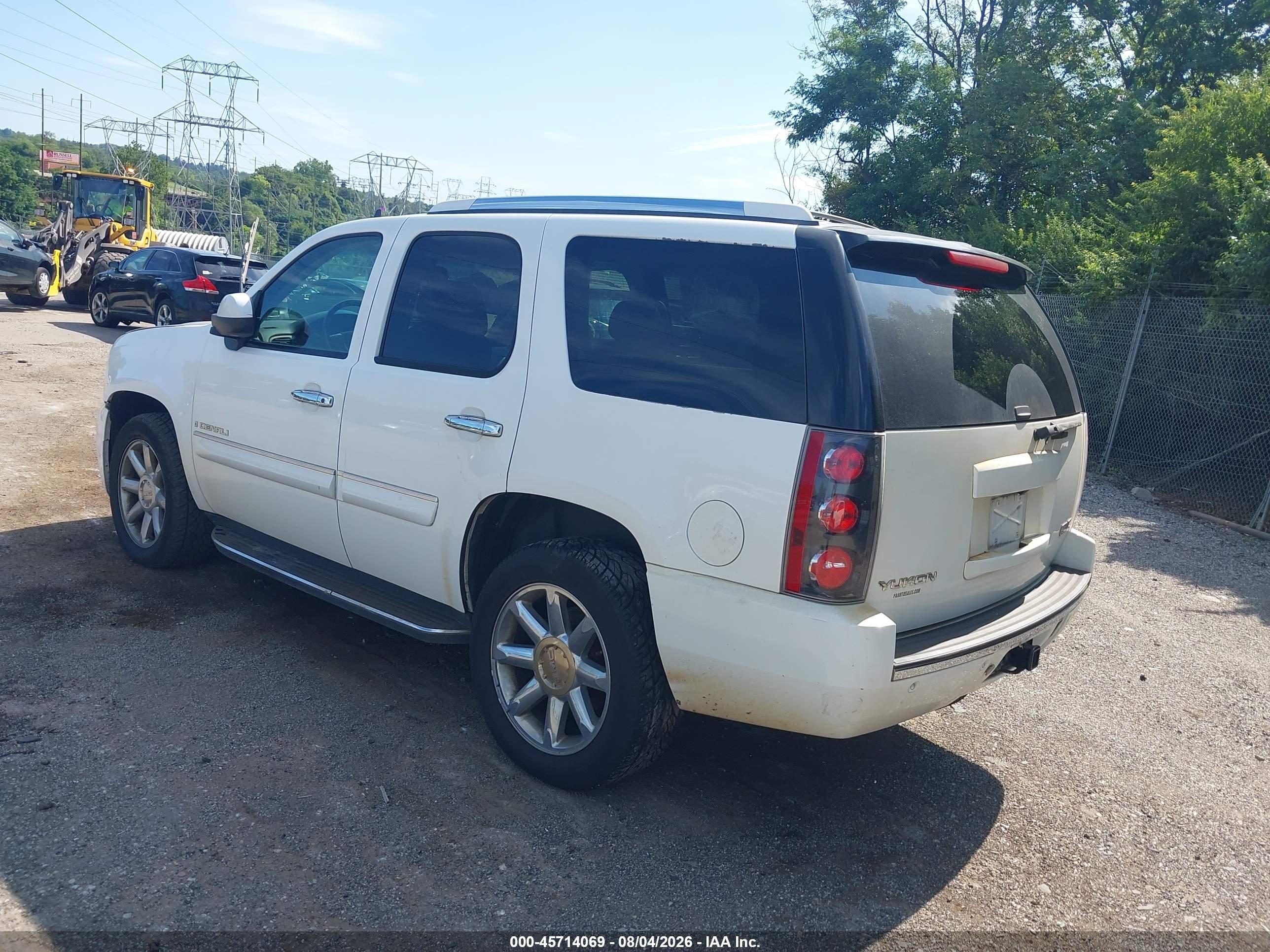 2008 Gmc Yukon Denali White vin: 1GKFK63818J253475
