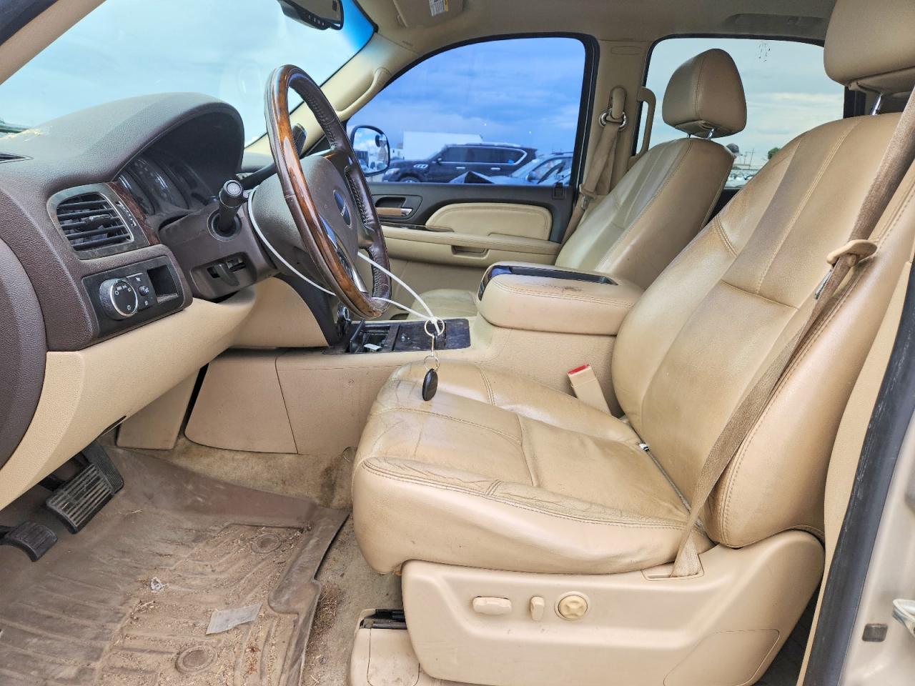 2007 Gmc Yukon Denali Серебряный vin: 1GKFK63847J186062