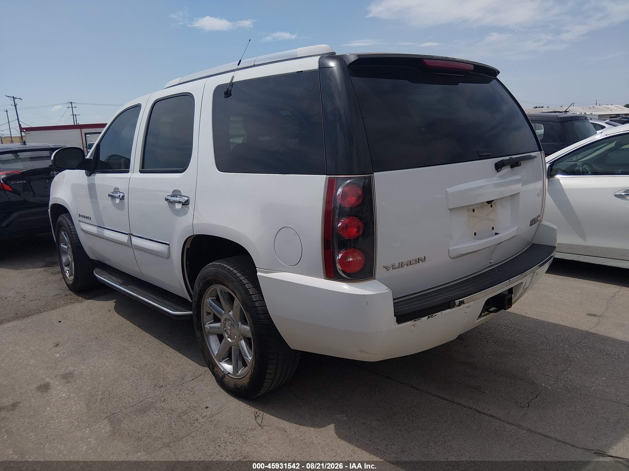 2008 Gmc Yukon Denali White vin: 1GKFK63848J125733
