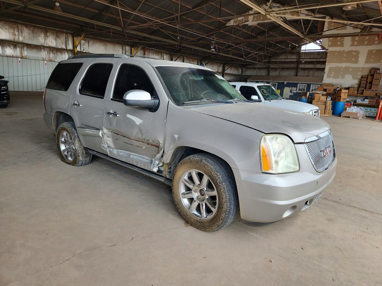 2008 Gmc Yukon Denali Silver vin: 1GKFK63858J236128