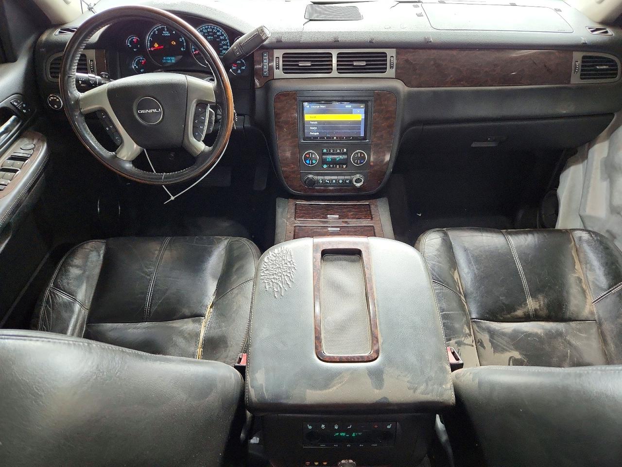 2008 Gmc Yukon Denali Silver vin: 1GKFK63858J236128