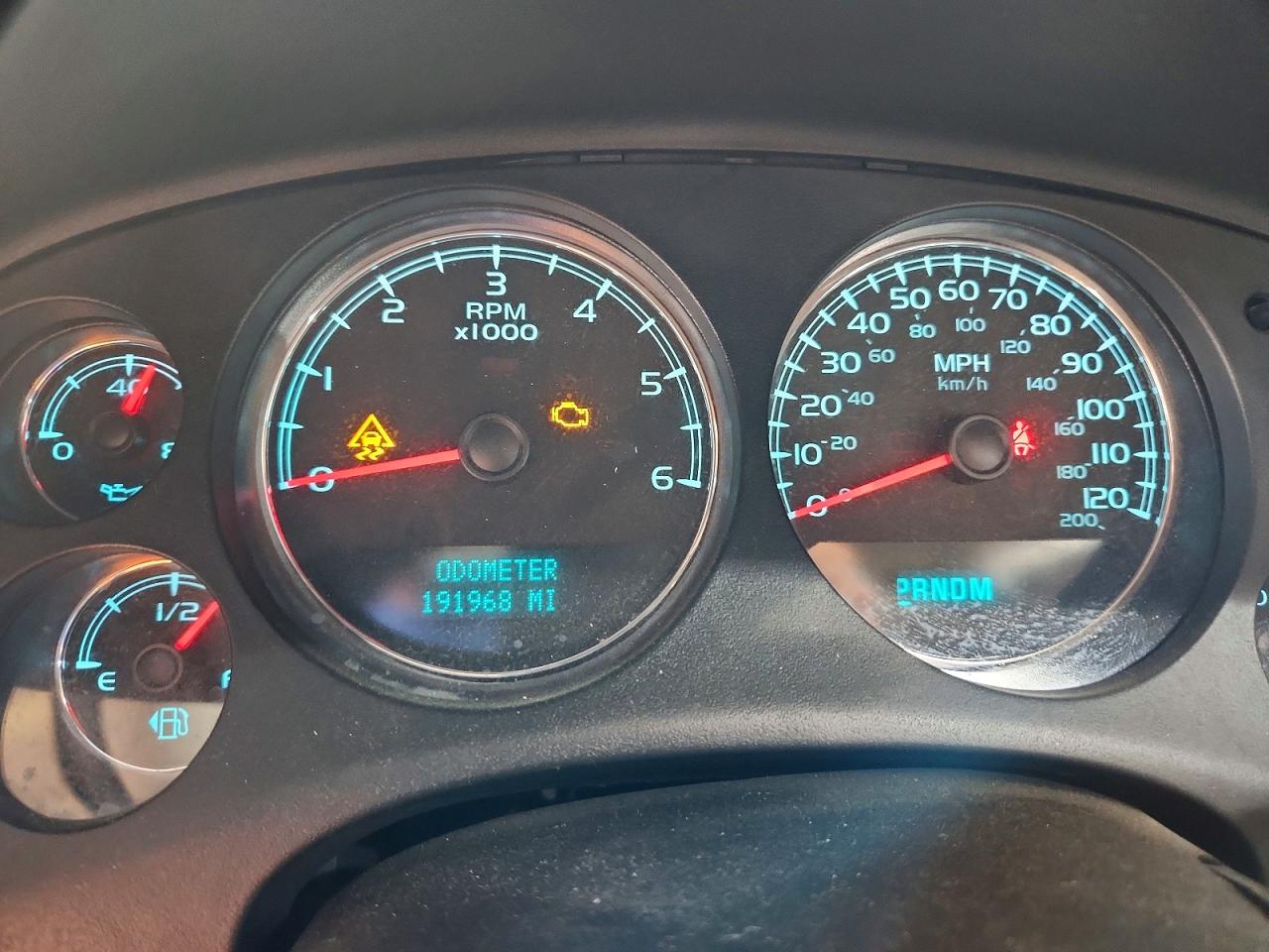 2008 Gmc Yukon Denali Silver vin: 1GKFK63858J236128