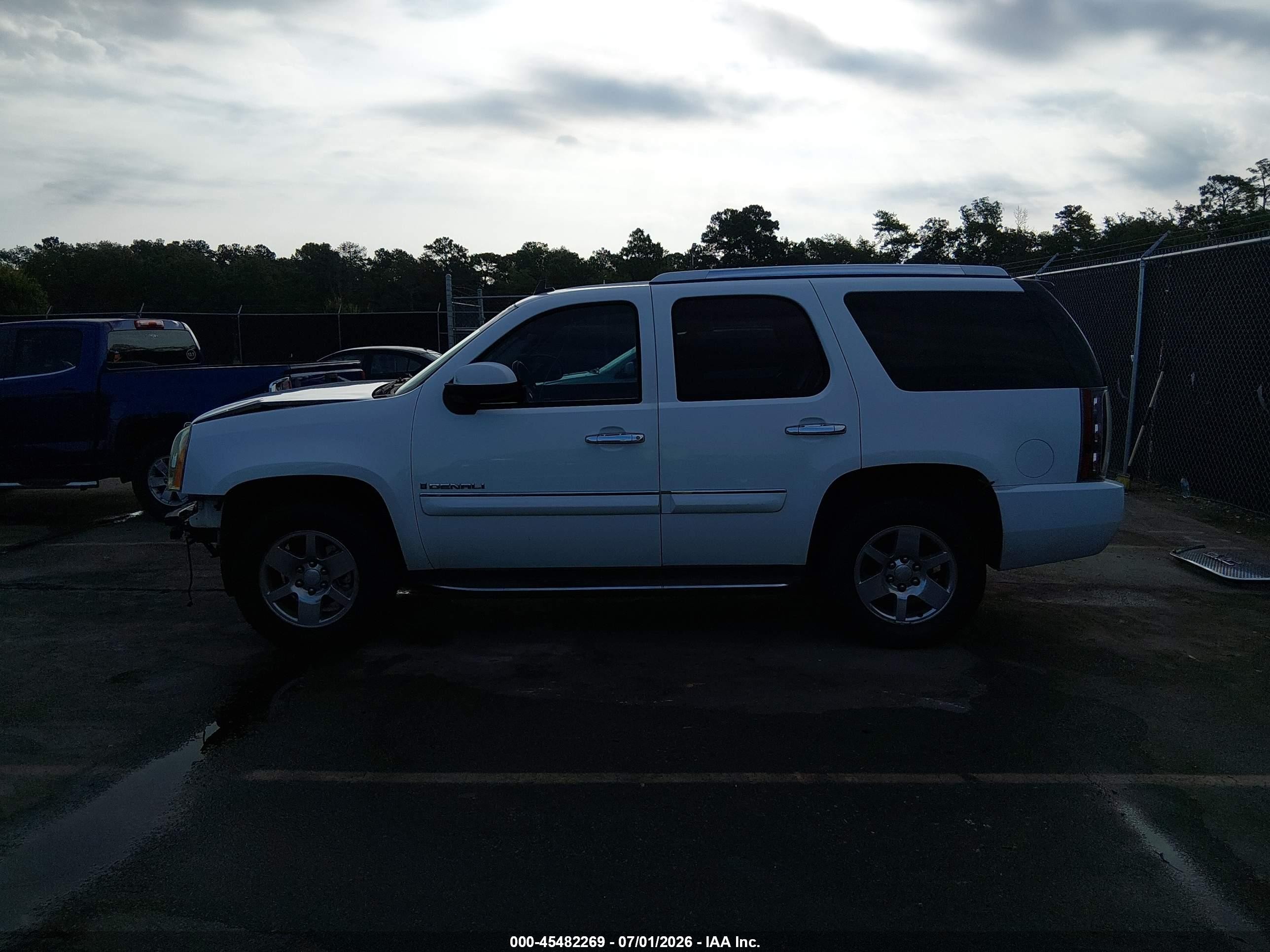 2008 Gmc Yukon Denali Белый vin: 1GKFK63868J234422
