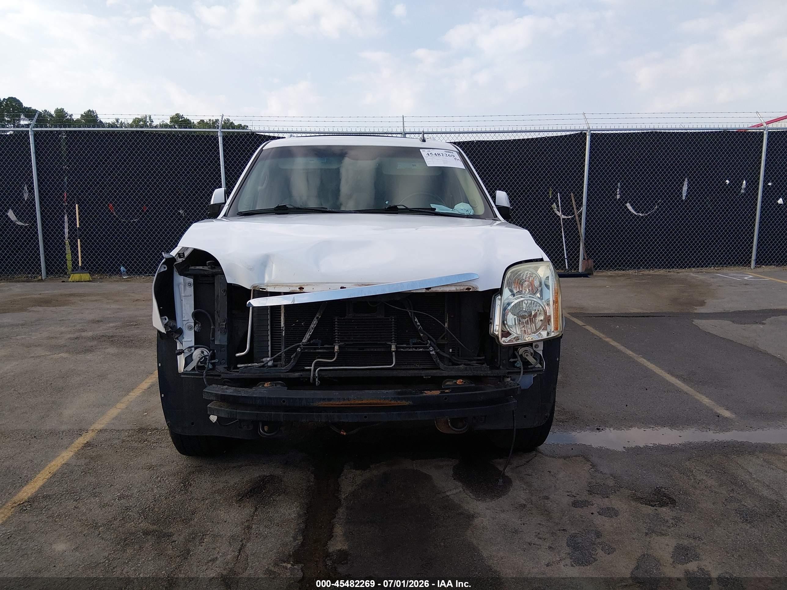 2008 Gmc Yukon Denali Белый vin: 1GKFK63868J234422