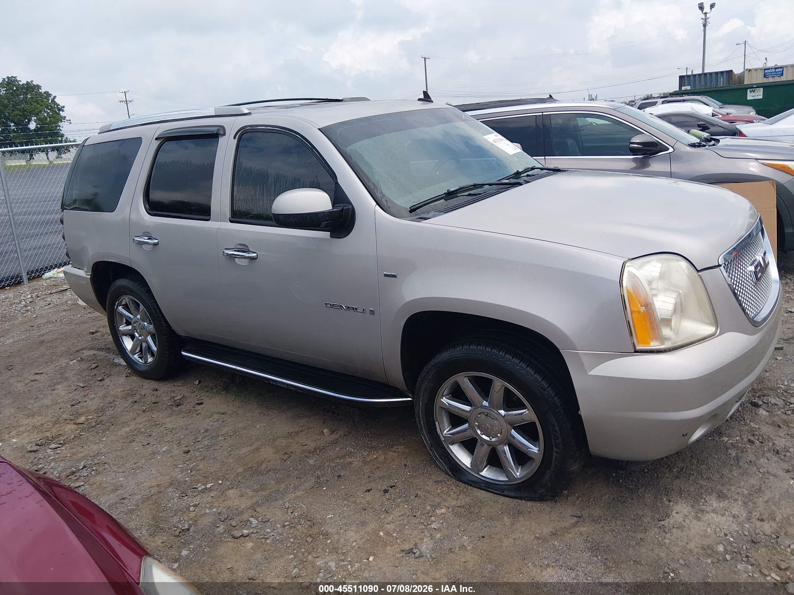2007 Gmc Yukon Denali Denali Gold vin: 1GKFK63877J247520