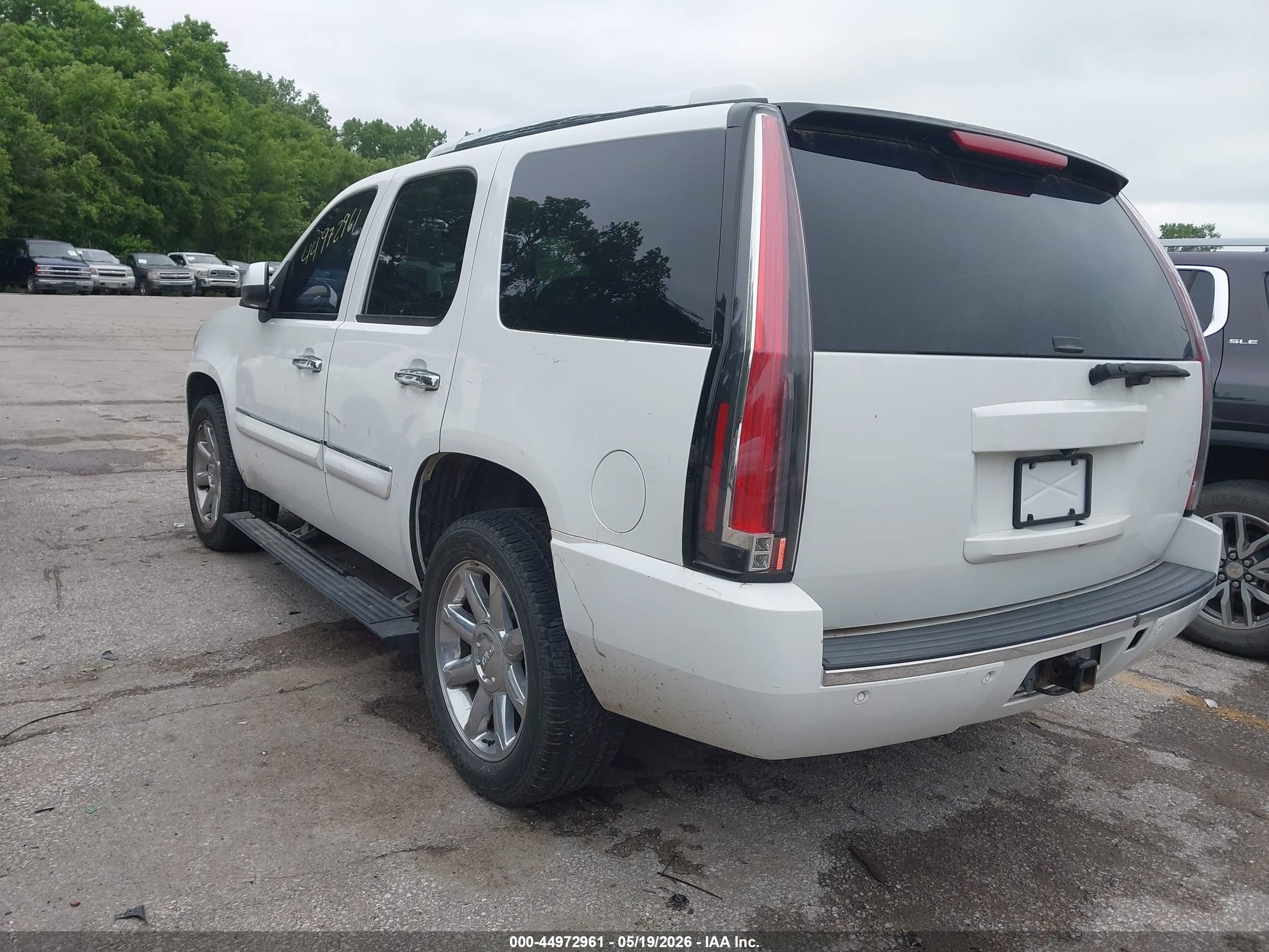 2008 Gmc Yukon Denali White vin: 1GKFK63878J129775