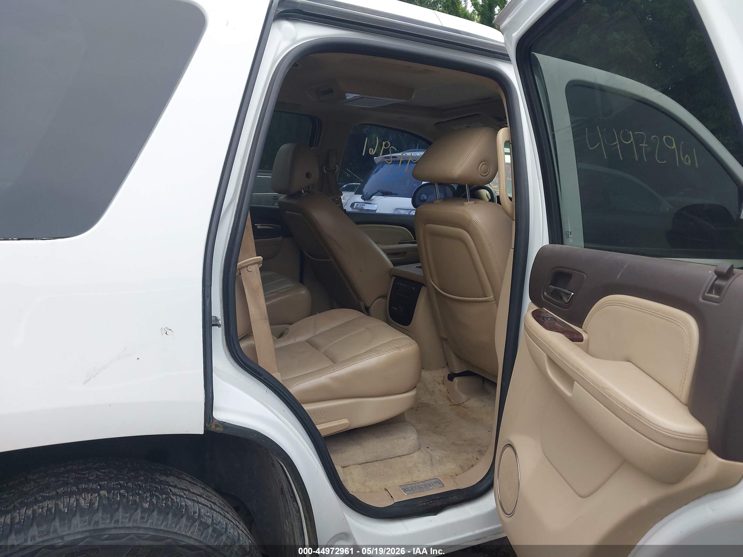 2008 Gmc Yukon Denali White vin: 1GKFK63878J129775