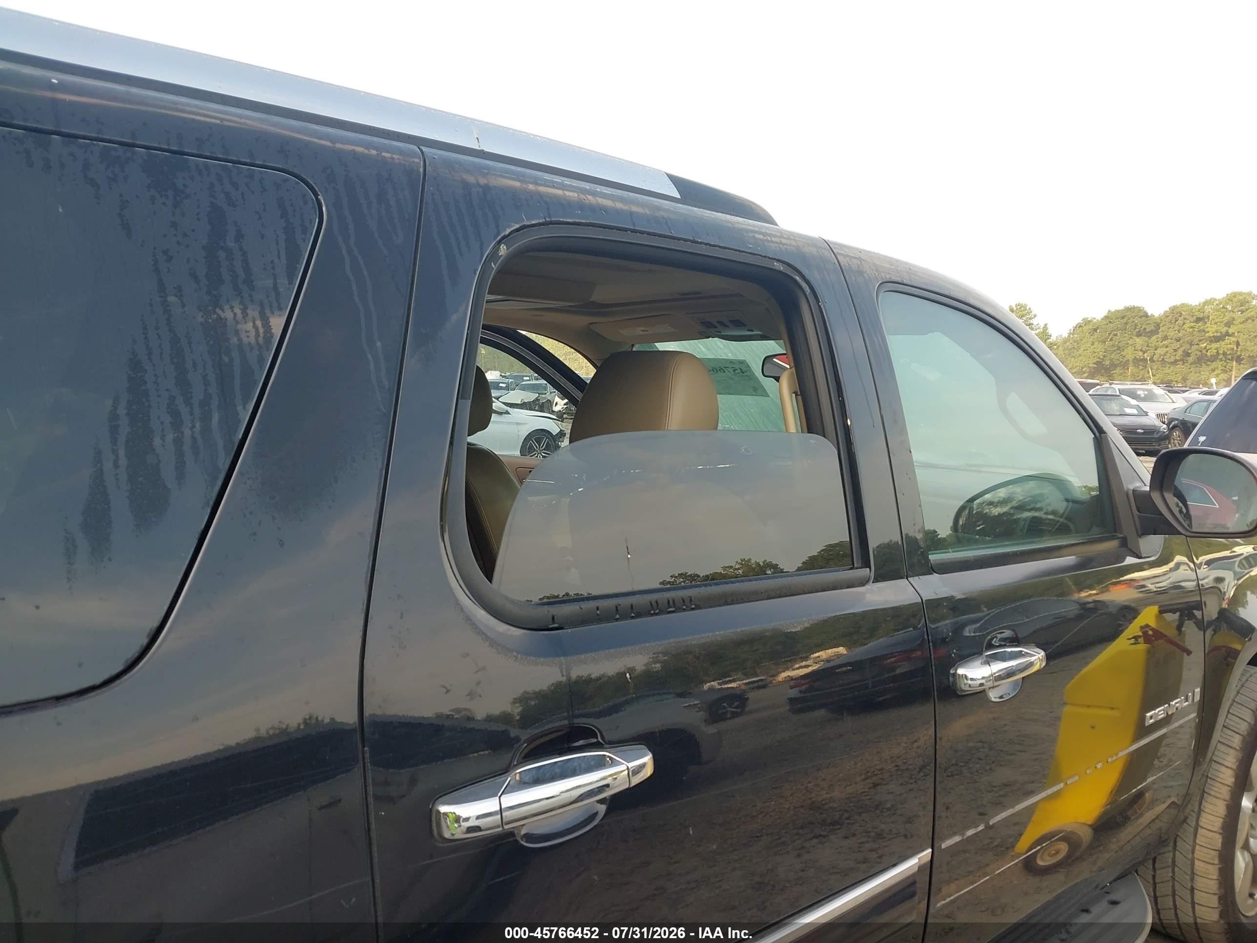 2008 Gmc Yukon Denali Black vin: 1GKFK63878J235997