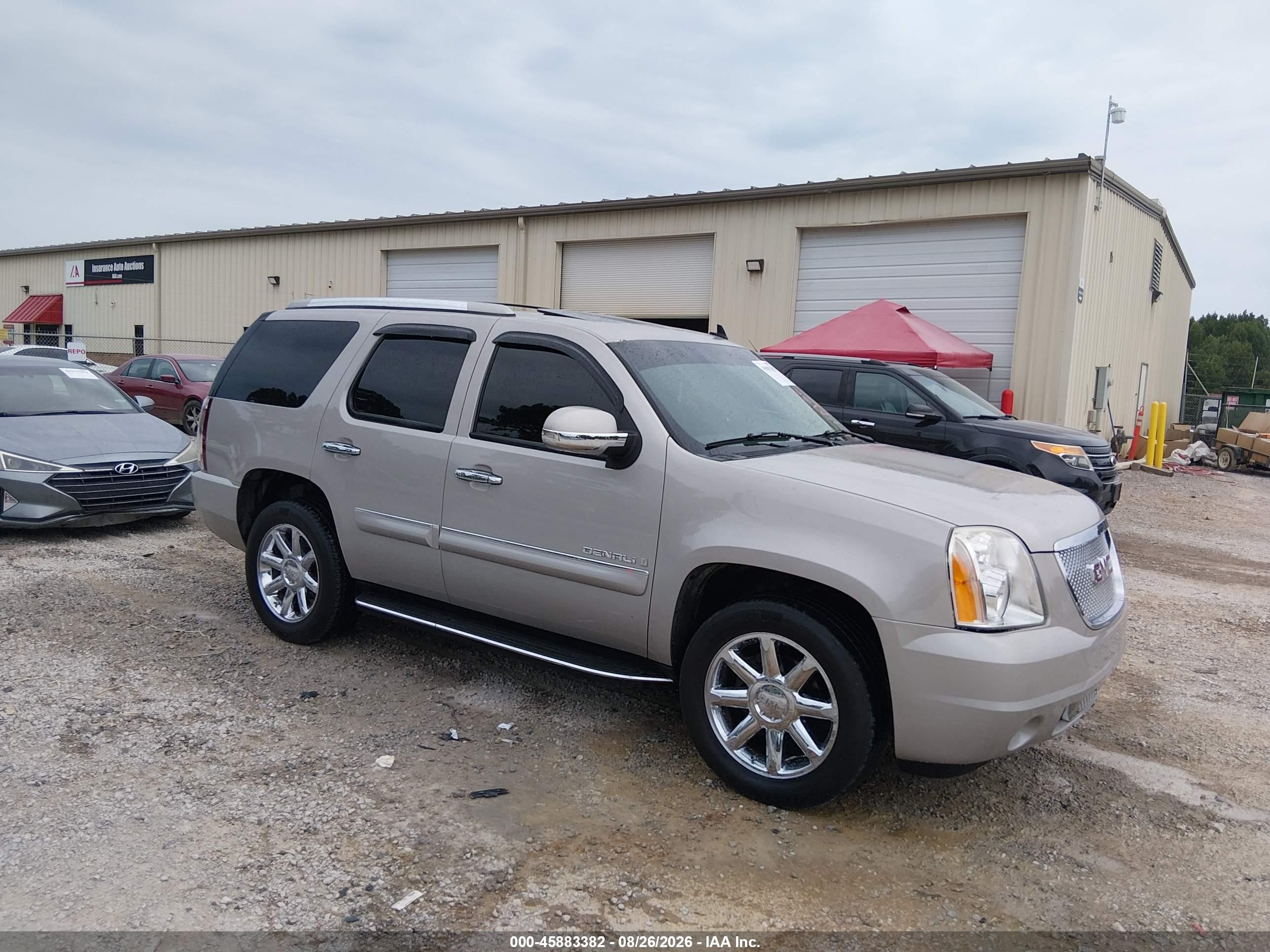 2007 Gmc Yukon Denali Gold vin: 1GKFK638X7J179360