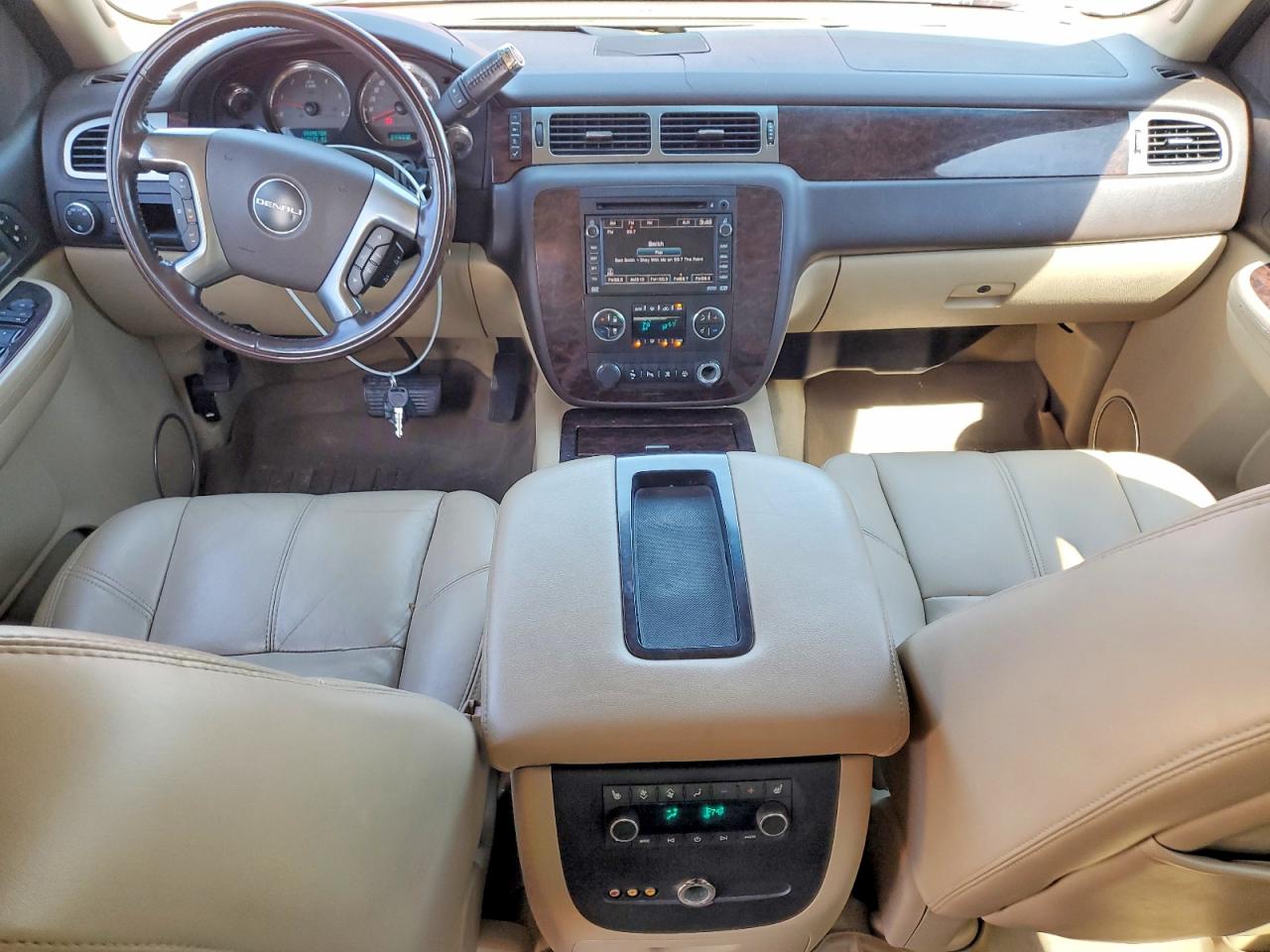 2007 Gmc Yukon Xl Denali Red vin: 1GKFK66827J211150