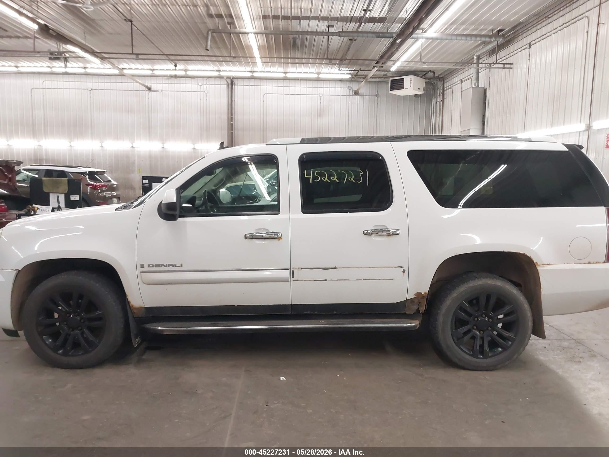 2007 Gmc Yukon Xl 1500 Denali Белый vin: 1GKFK66847J212963