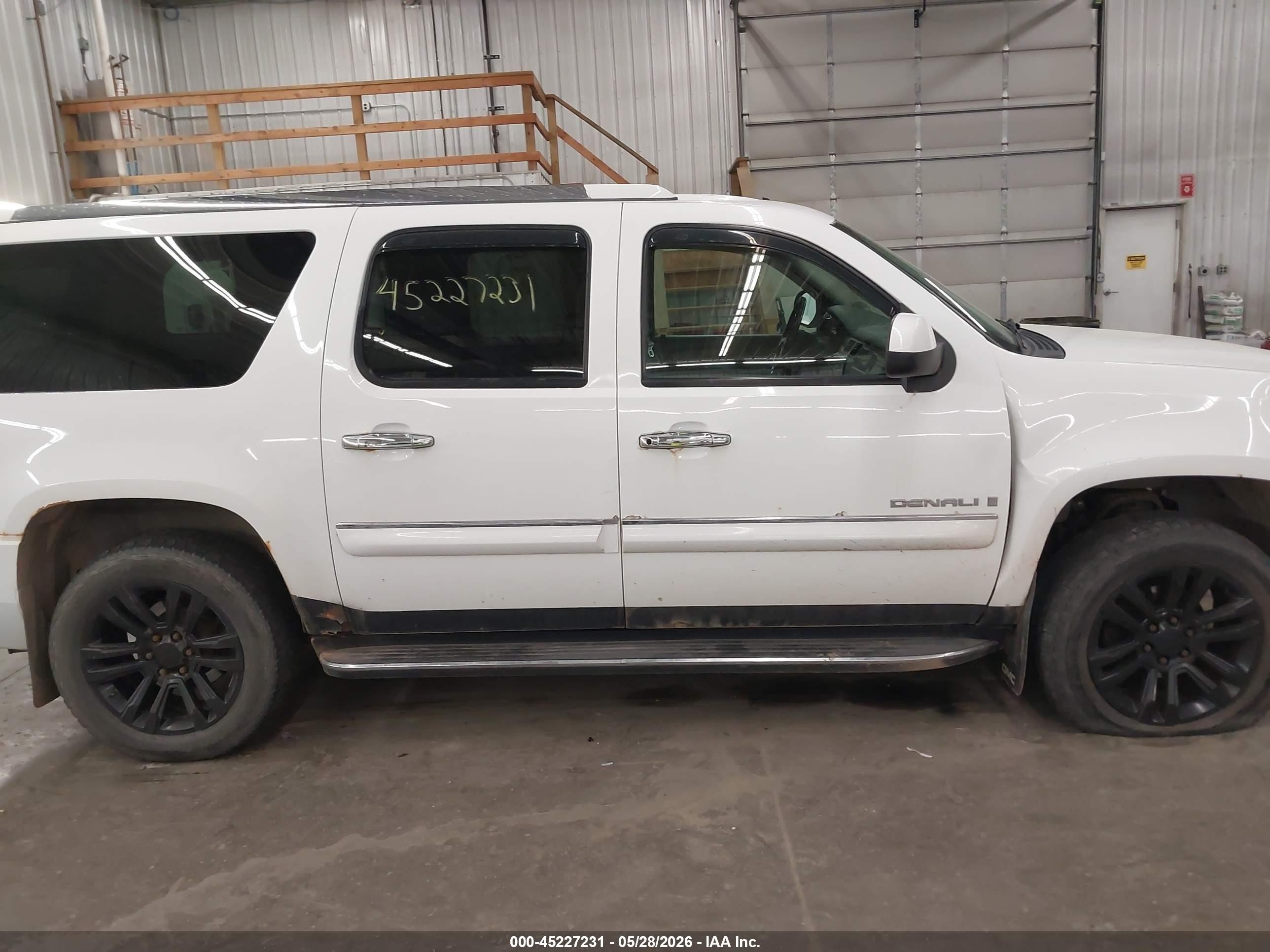 2007 Gmc Yukon Xl 1500 Denali Белый vin: 1GKFK66847J212963
