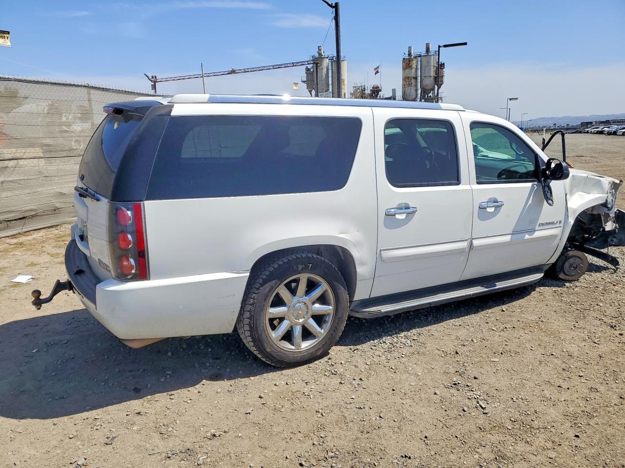 2007 Gmc Yukon Xl Denali White vin: 1GKFK66847J369182