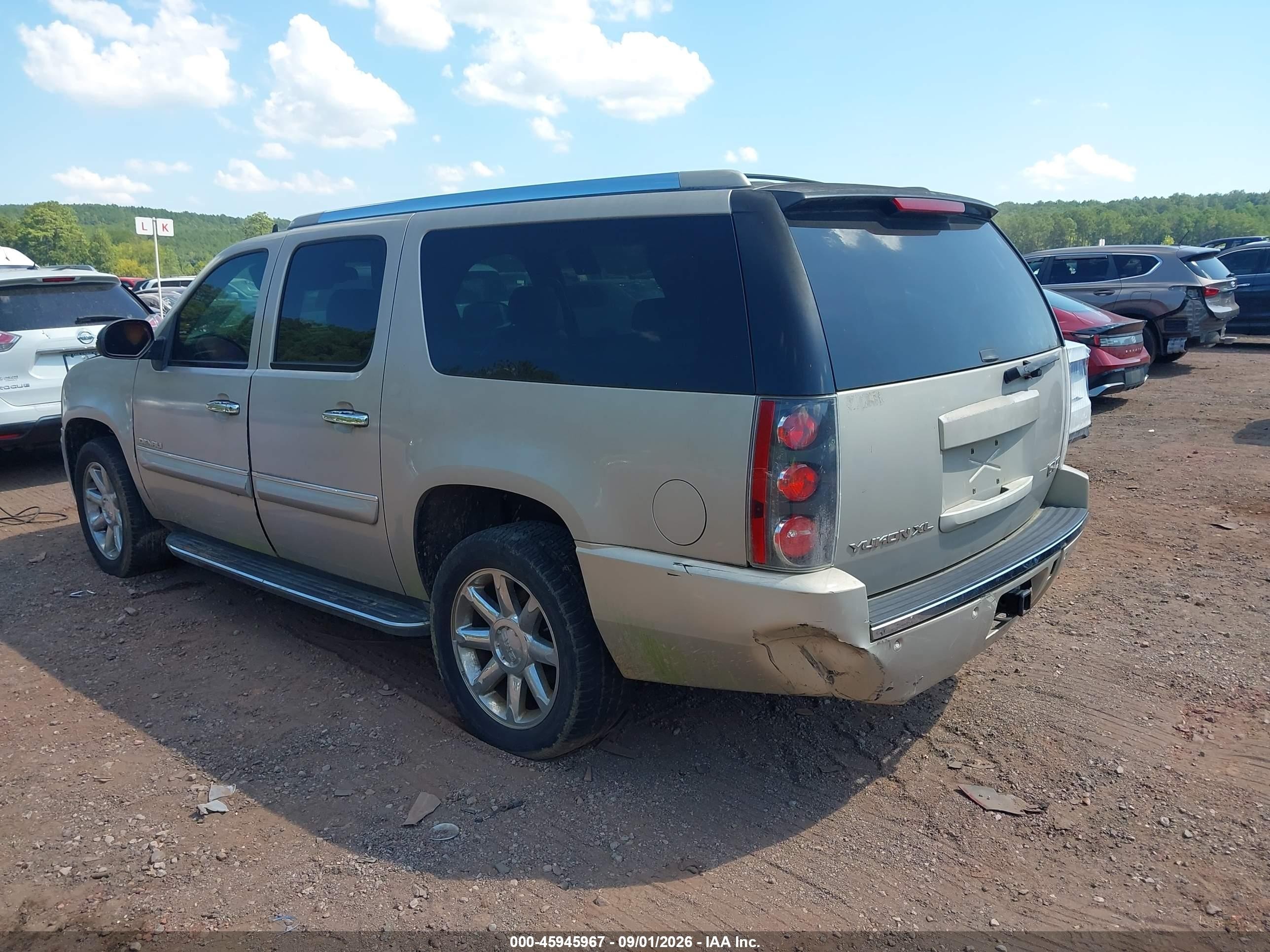 2007 Gmc Yukon Xl Denali Denali Silver vin: 1GKFK66857J244143