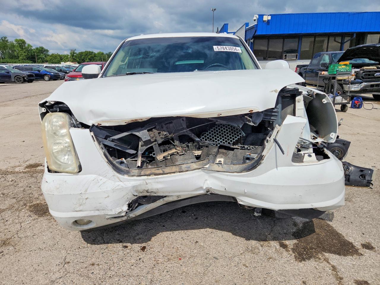 2007 Gmc Yukon Xl Denali White vin: 1GKFK66857J377551