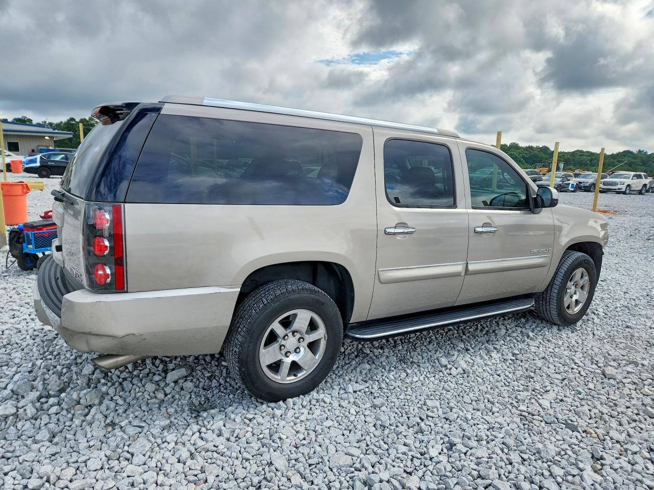2008 Gmc Yukon Xl Denali Beige vin: 1GKFK66868J244377
