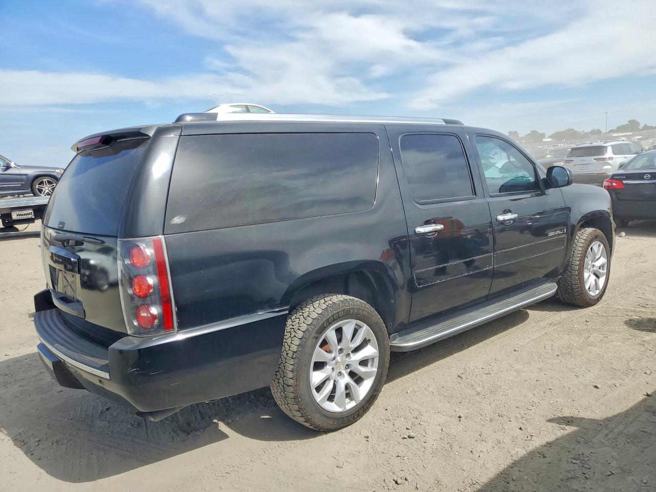 2008 Gmc Yukon Xl Denali Black vin: 1GKFK66868J244945