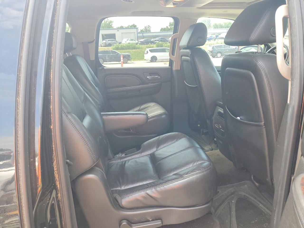 2007 Gmc Yukon Black vin: 1GKFK66877J383710