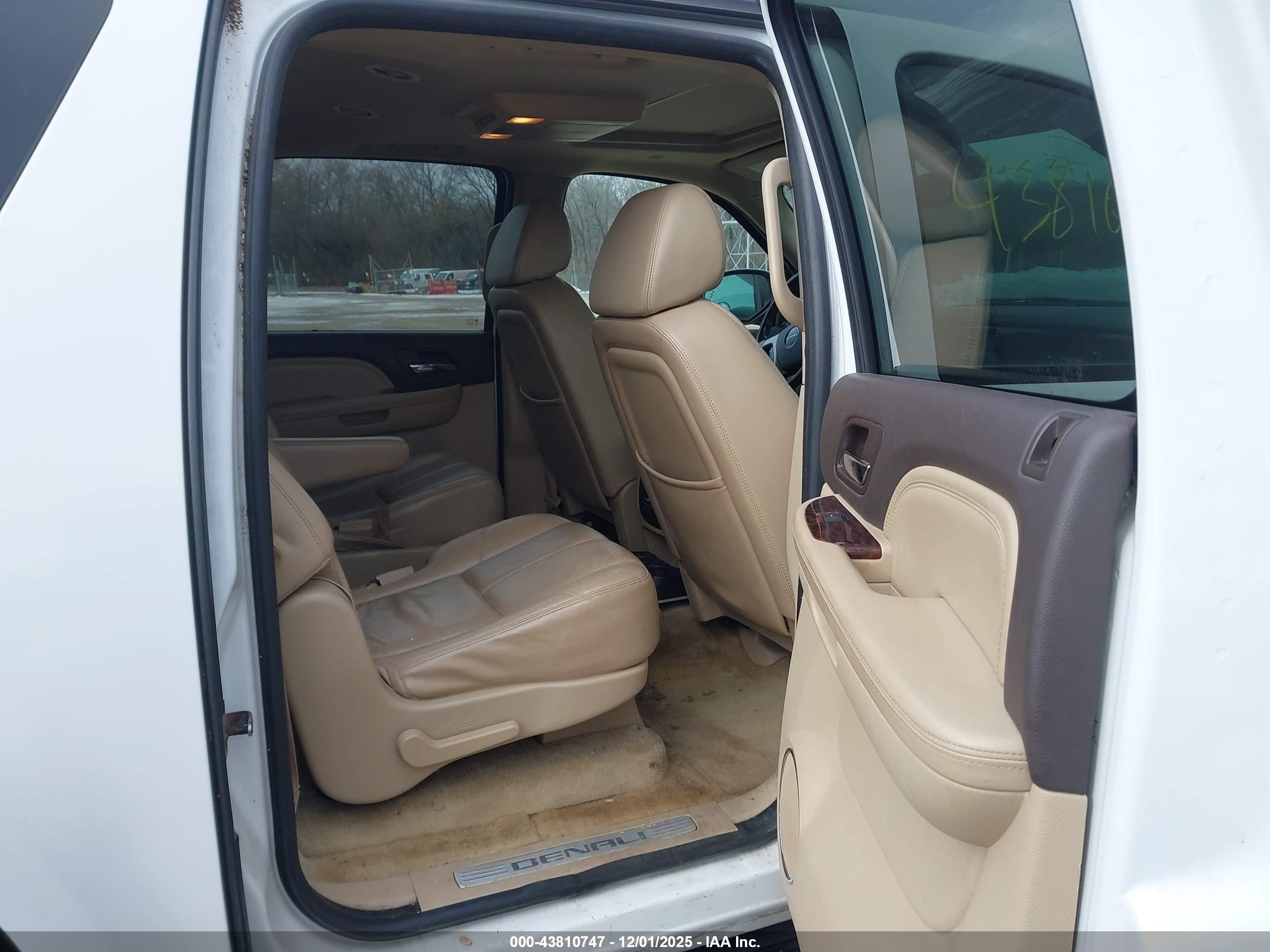2008 Gmc Yukon Xl 1500 Denali Белый vin: 1GKFK66878J239382