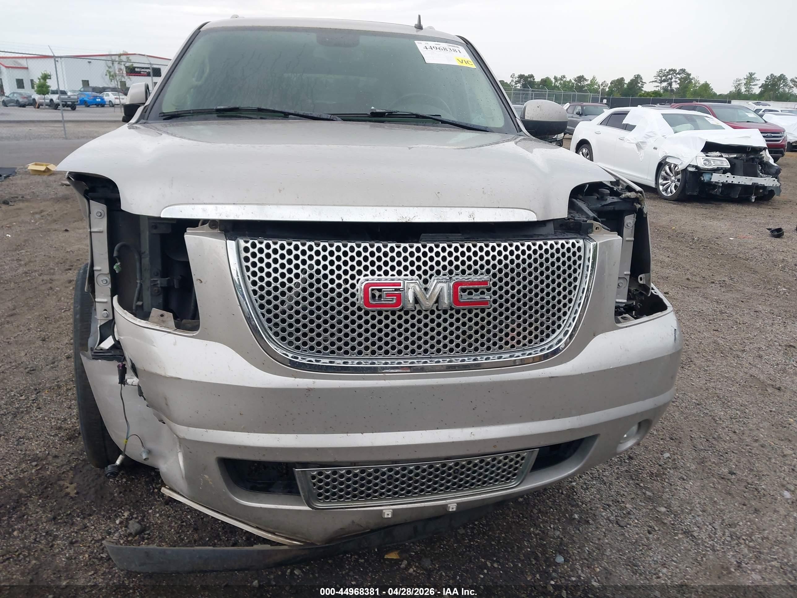 2007 Gmc Yukon Xl 1500 Denali Brown vin: 1GKFK66887J337948