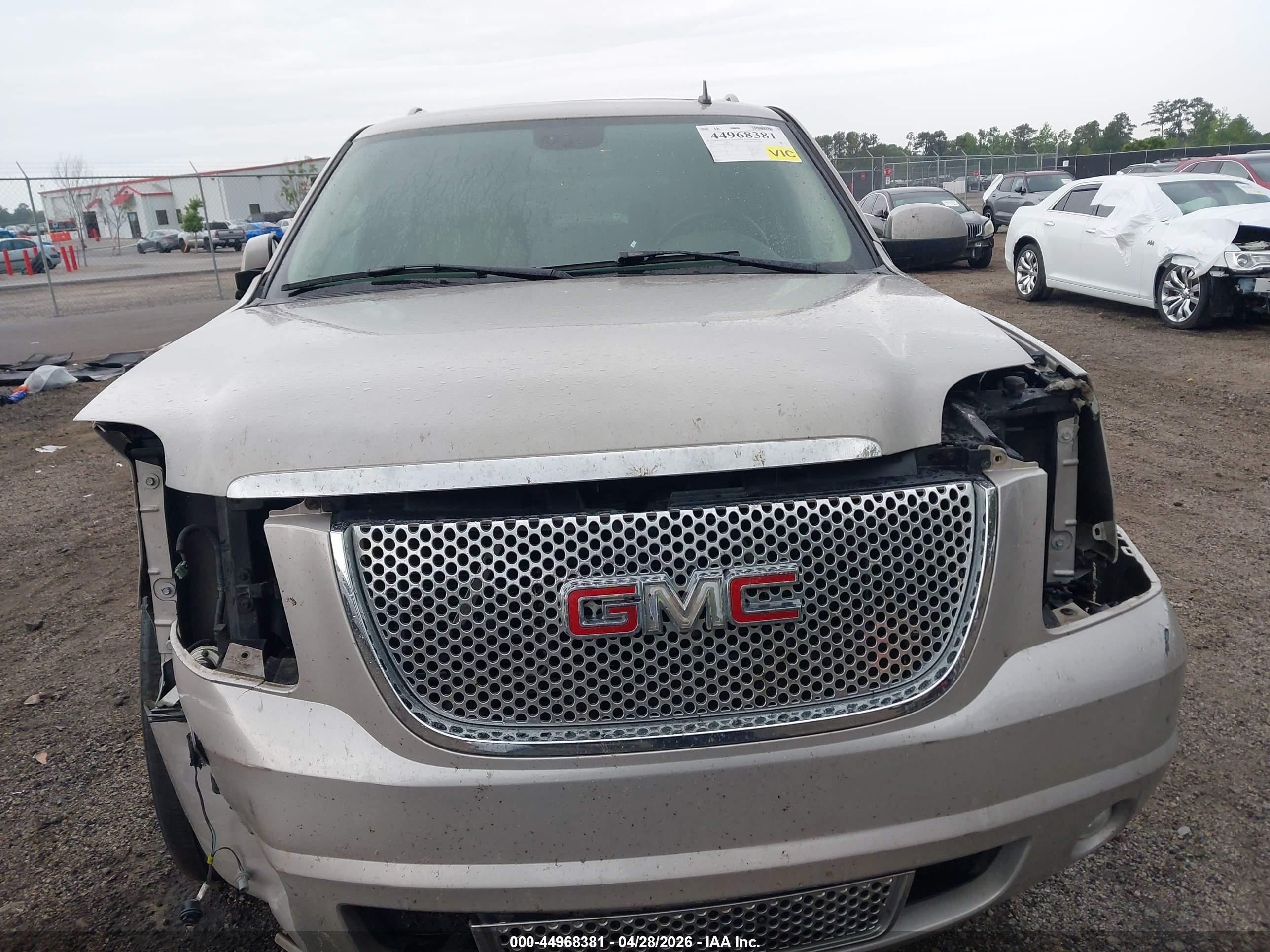 2007 Gmc Yukon Xl 1500 Denali Brown vin: 1GKFK66887J337948