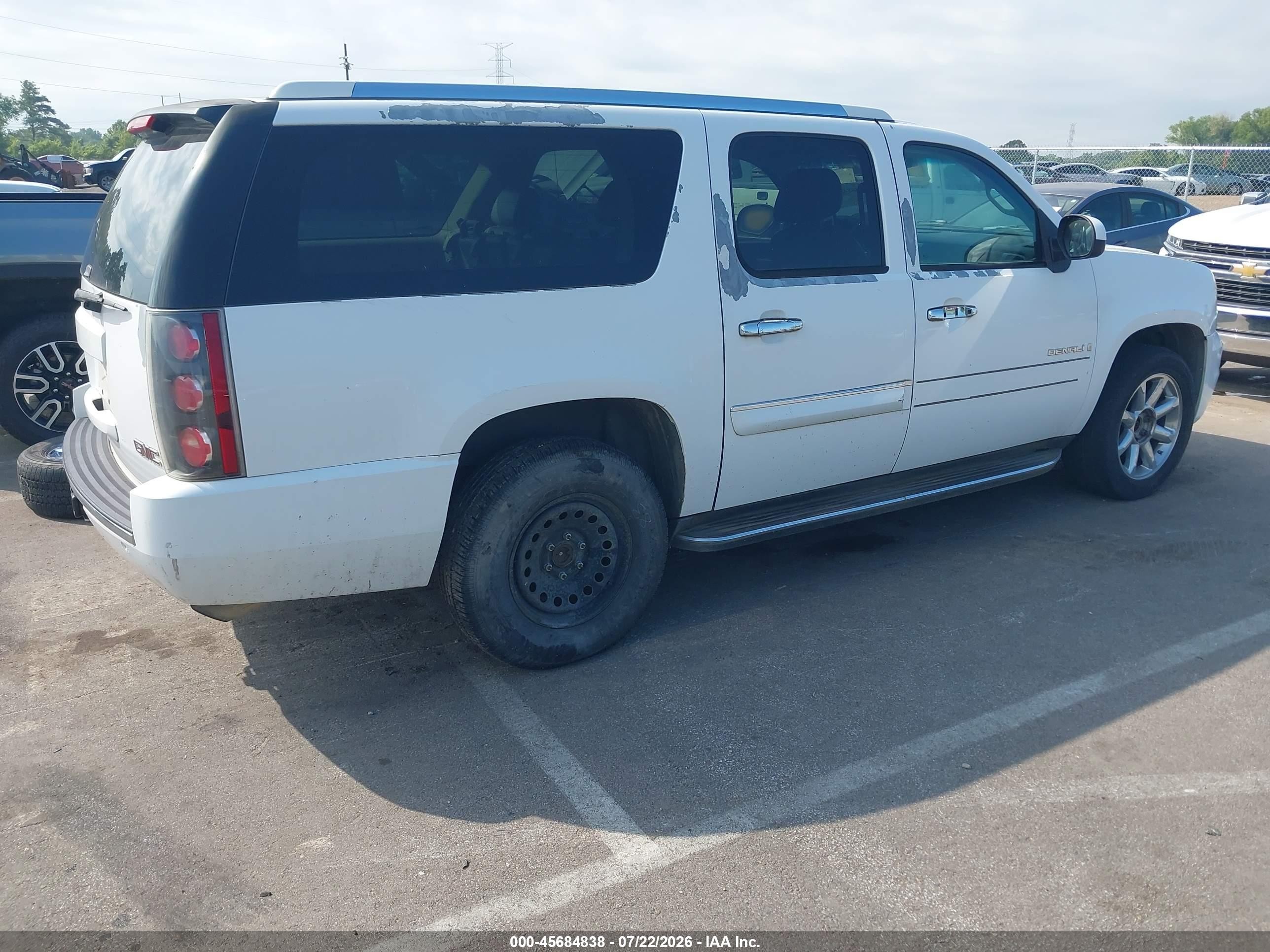 2007 Gmc Yukon Xl 1500 Denali White vin: 1GKFK66897J170886