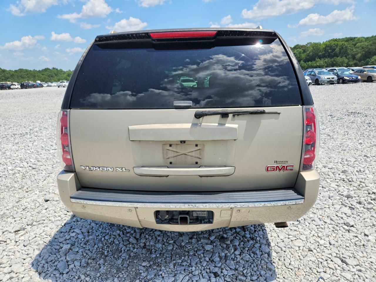 2007 Gmc Yukon Xl Denali Tan vin: 1GKFK66897J226552