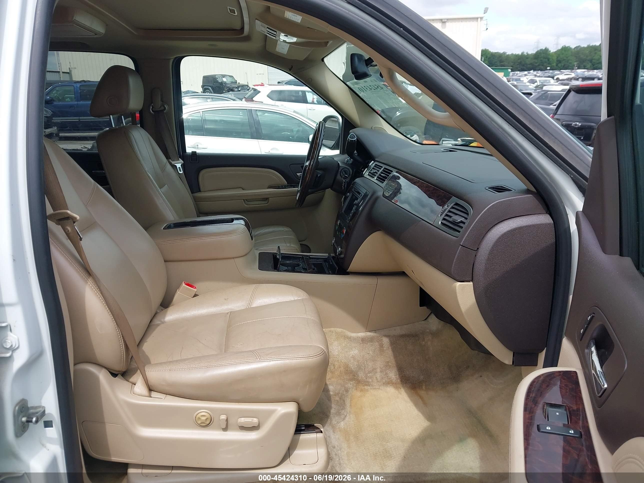 2007 Gmc Yukon Xl 1500 Denali White vin: 1GKFK66897J355097