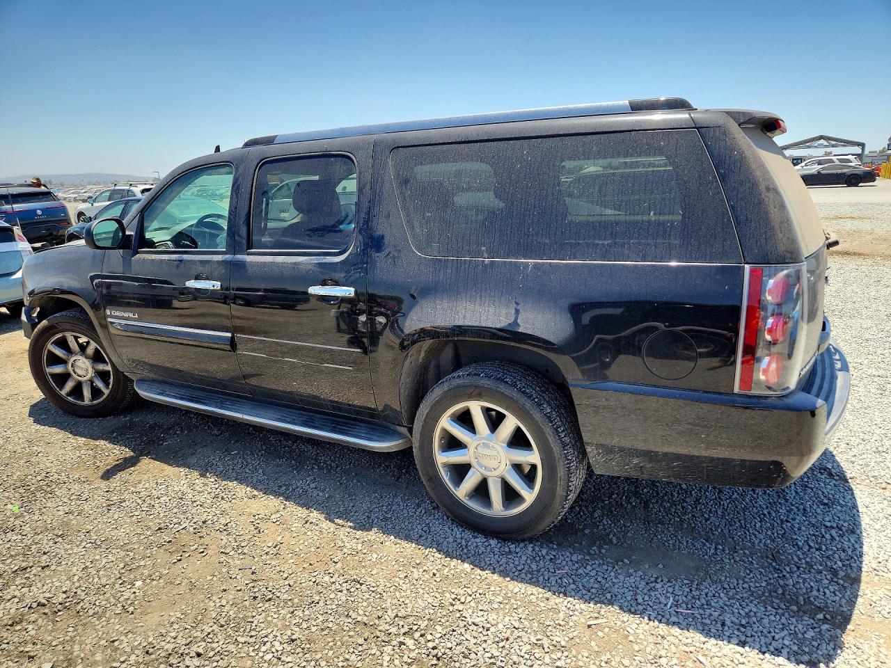 2007 Gmc Yukon Xl Denali Black vin: 1GKFK668X7J166362
