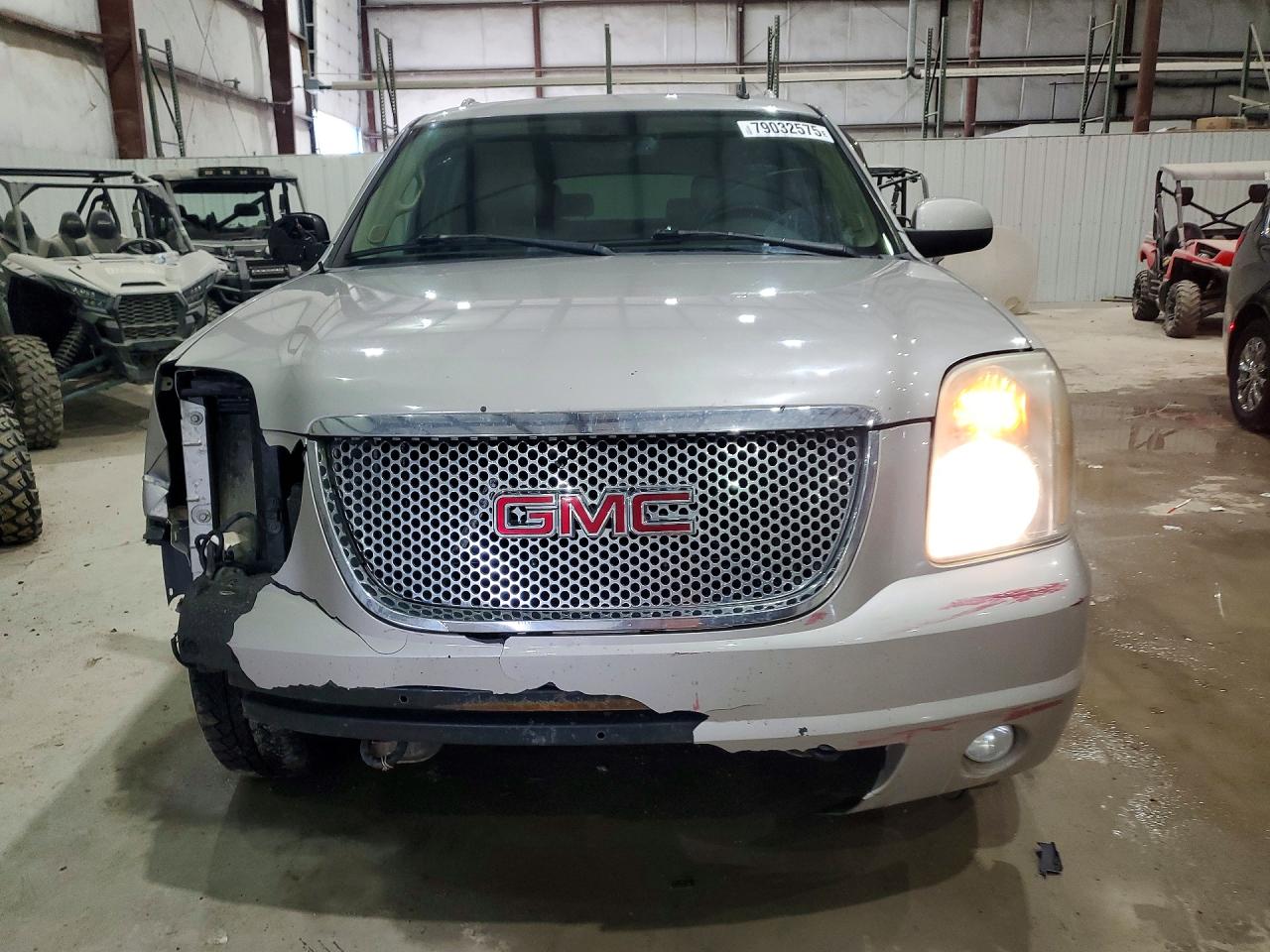 2007 Gmc Yukon Xl Denali Silver vin: 1GKFK668X7J228780