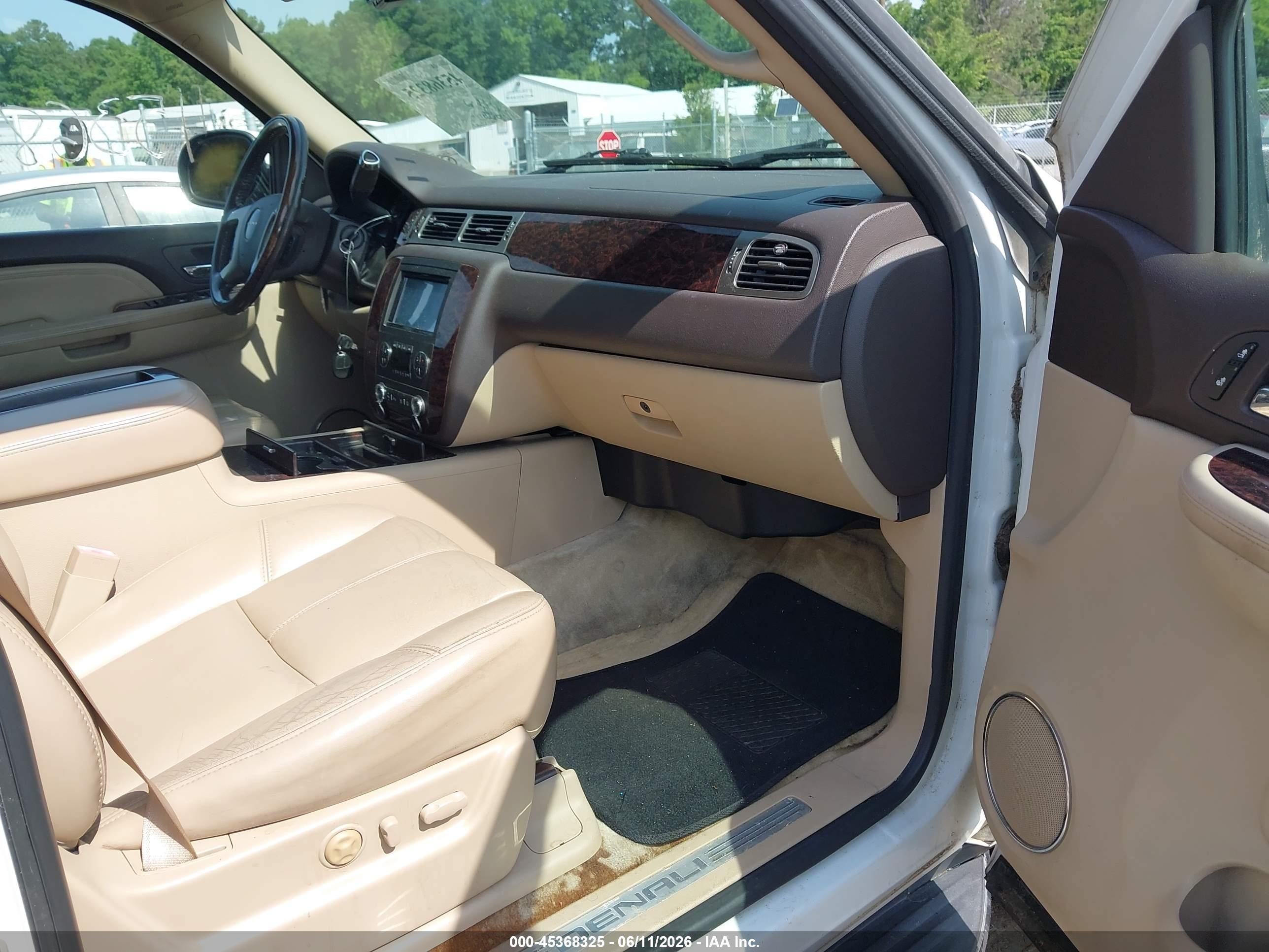 2007 Gmc Yukon Xl 1500 Denali Белый vin: 1GKFK668X7J318480