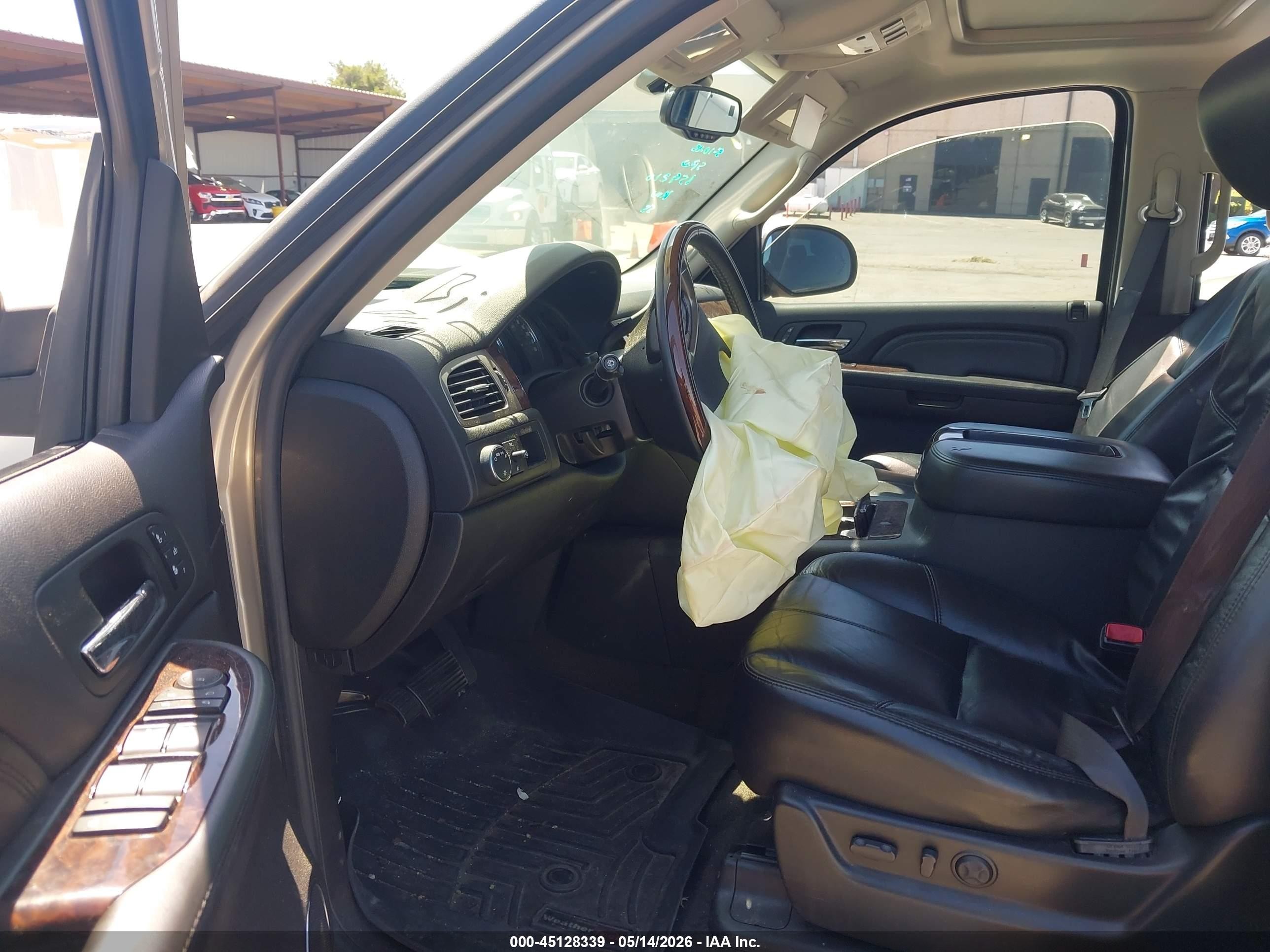 2007 Gmc Yukon Xl 1500 Denali Beige vin: 1GKFK668X7J394717