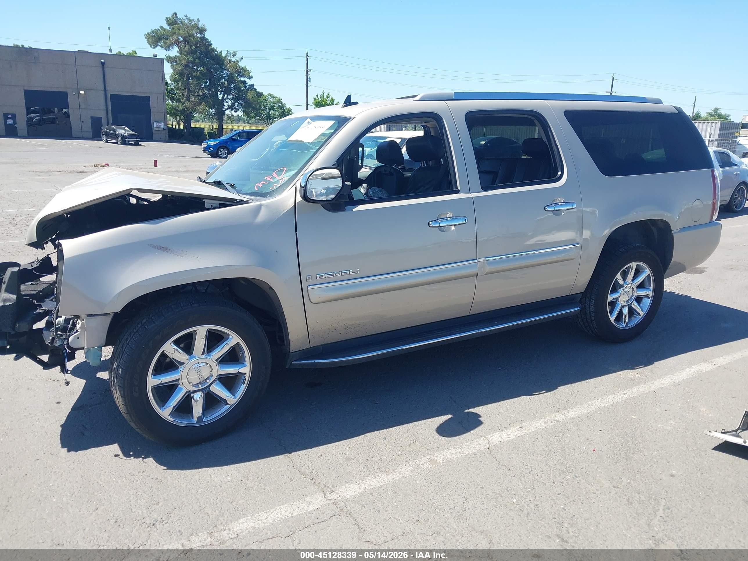2007 Gmc Yukon Xl 1500 Denali Beige vin: 1GKFK668X7J394717