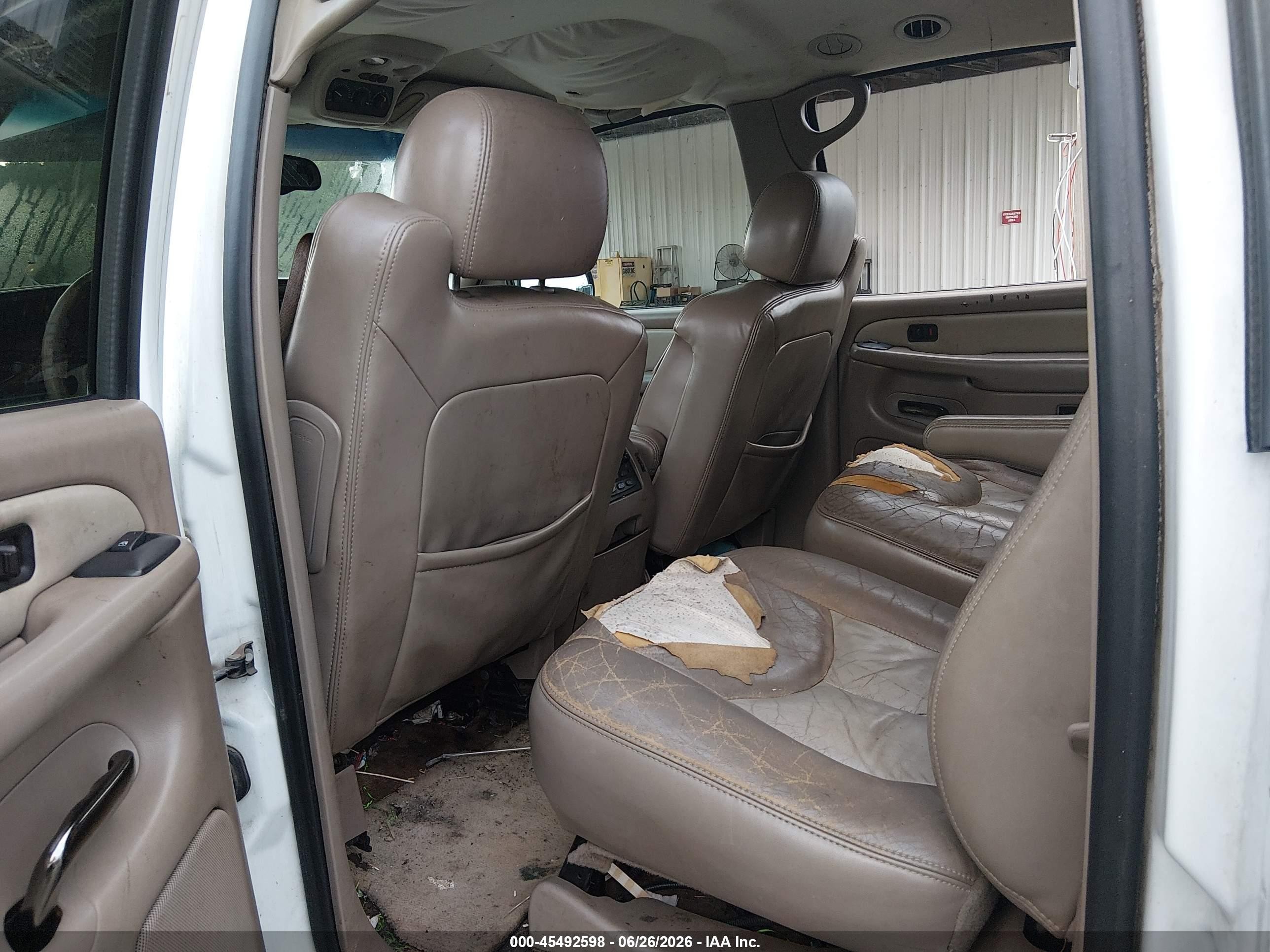 2004 Gmc Yukon Xl 1500 Denali White vin: 1GKFK66U04J145075
