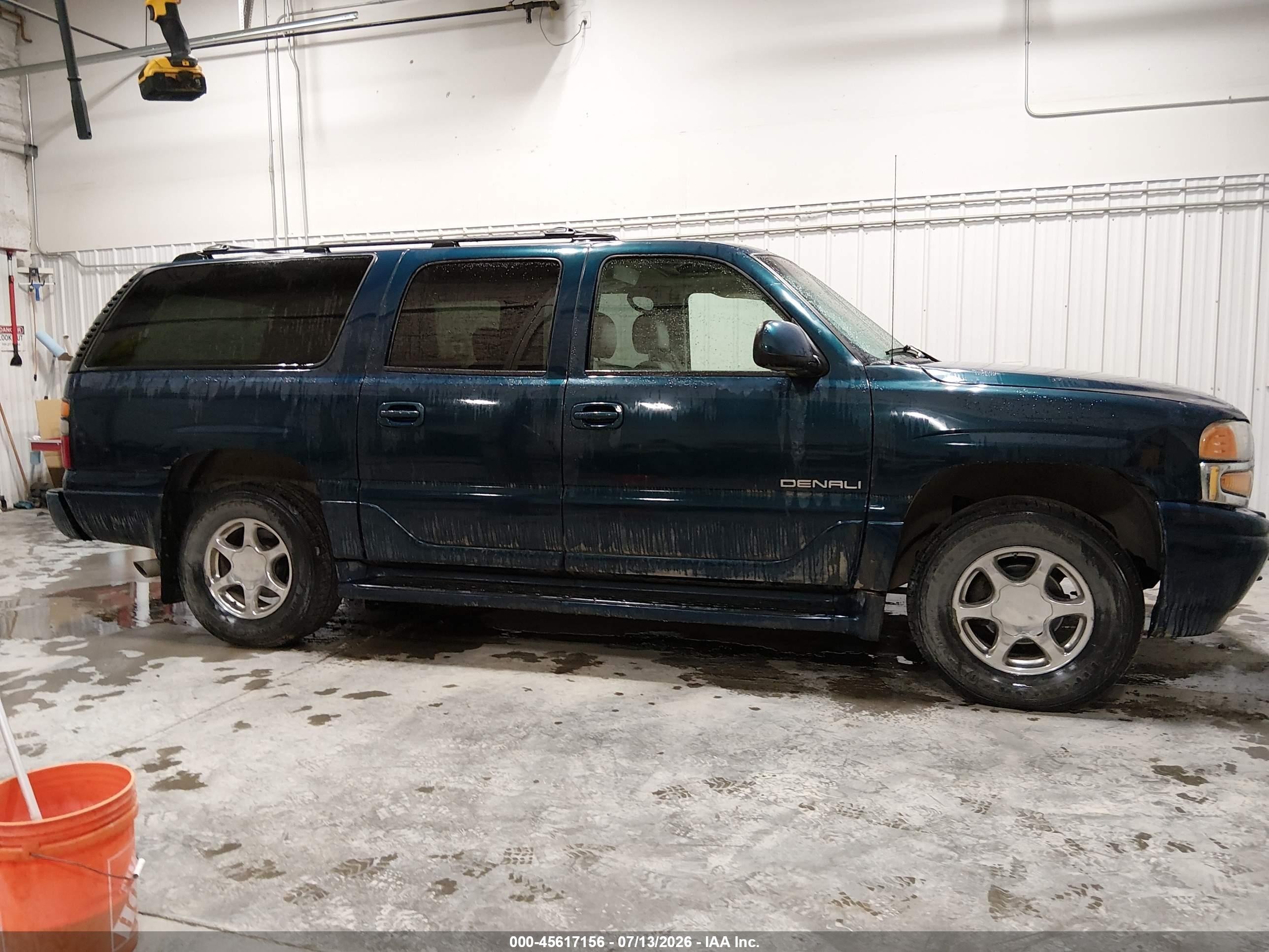 2005 Gmc Yukon Xl 1500 Denali Blue vin: 1GKFK66U05J130464