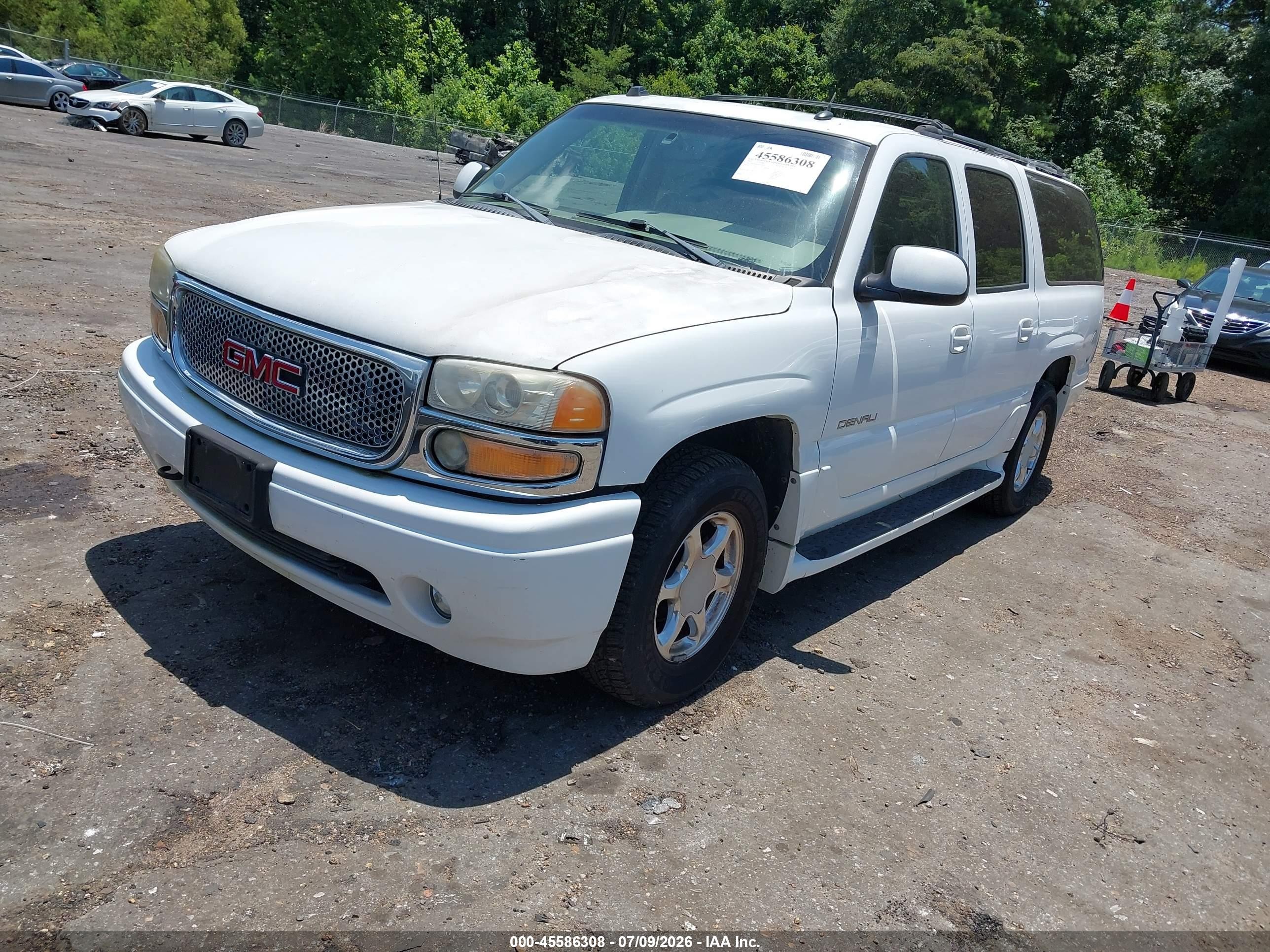 2005 Gmc Yukon Xl 1500 Denali White vin: 1GKFK66U05J216325