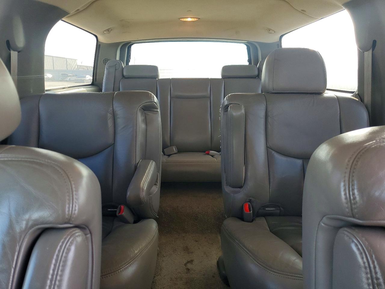 2003 Gmc Yukon Xl Denali White vin: 1GKFK66U23J150972