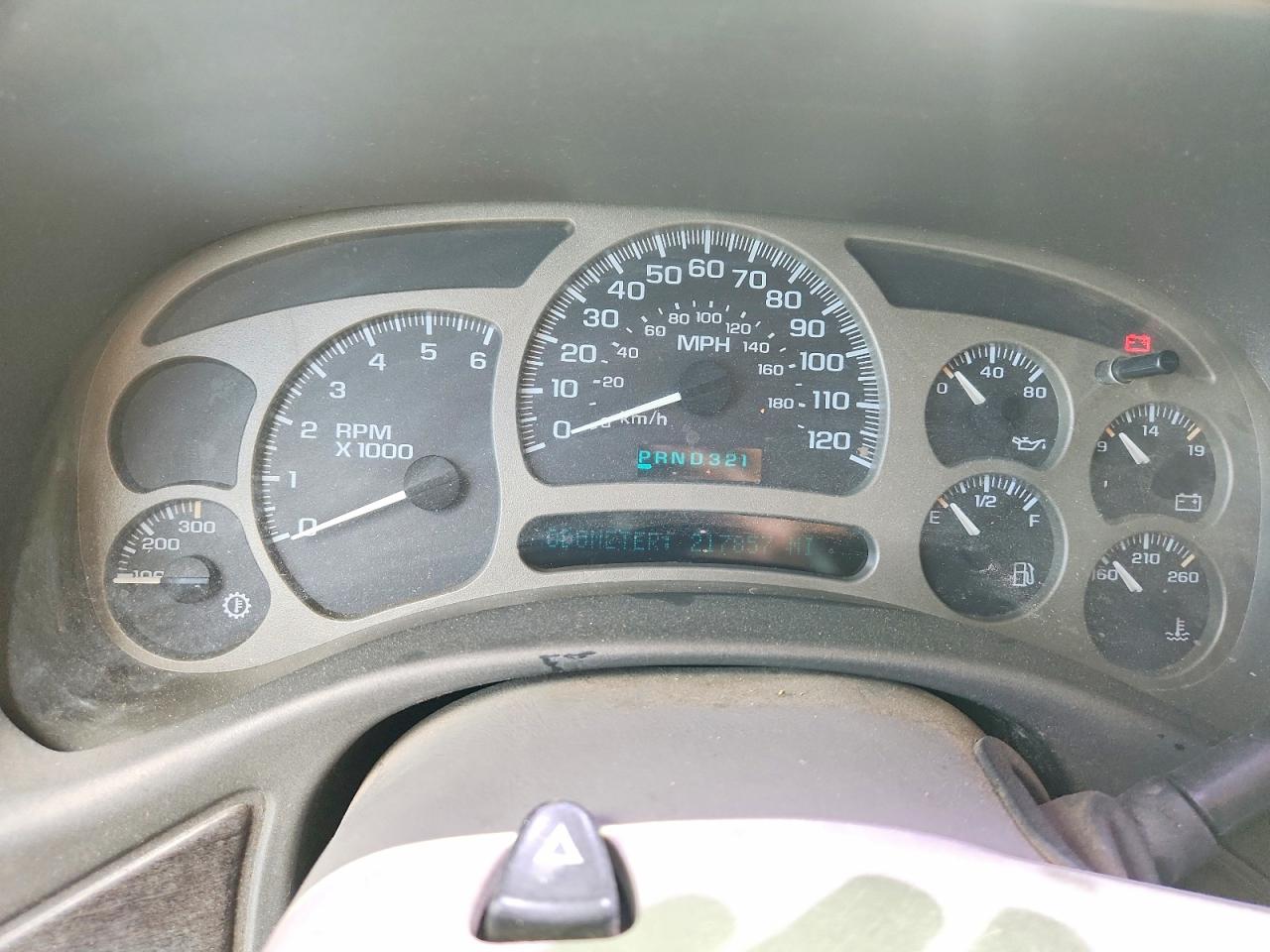 2005 Gmc Yukon Xl Denali Silver vin: 1GKFK66U25J106344