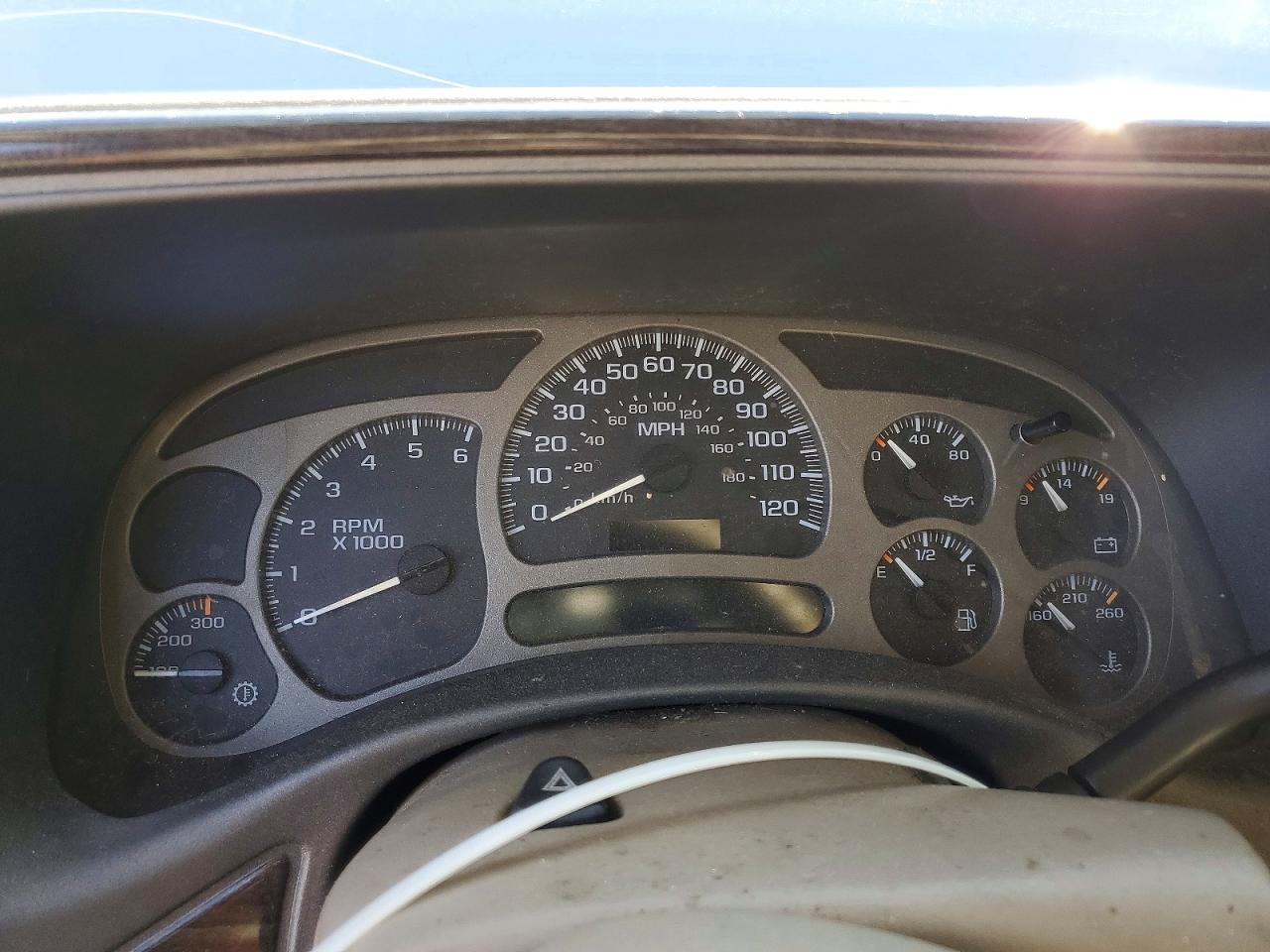 2005 Gmc Yukon Xl Denali Silver vin: 1GKFK66U45J216263