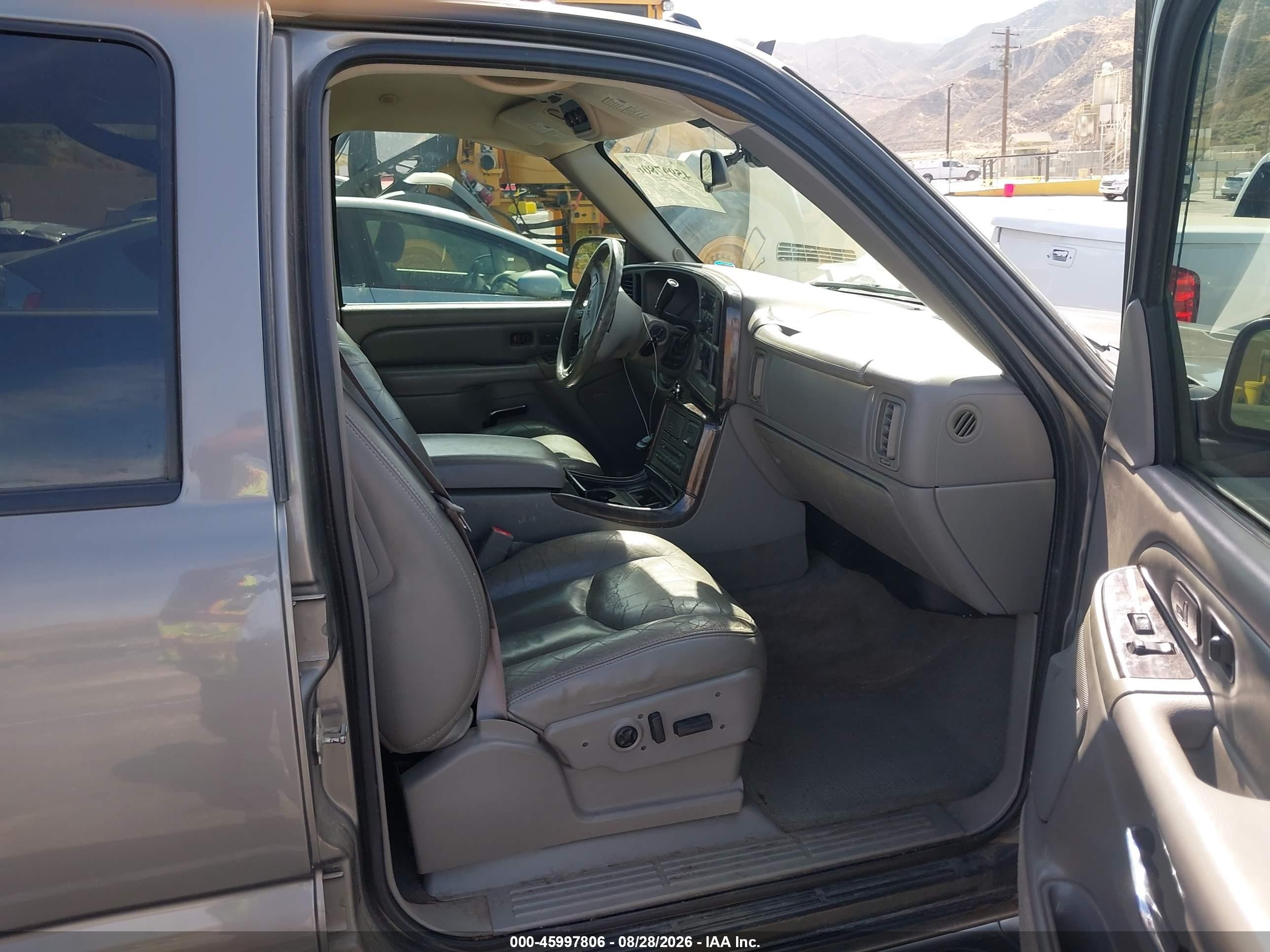2005 Gmc Yukon Xl 1500 Denali Gray vin: 1GKFK66U45J216814