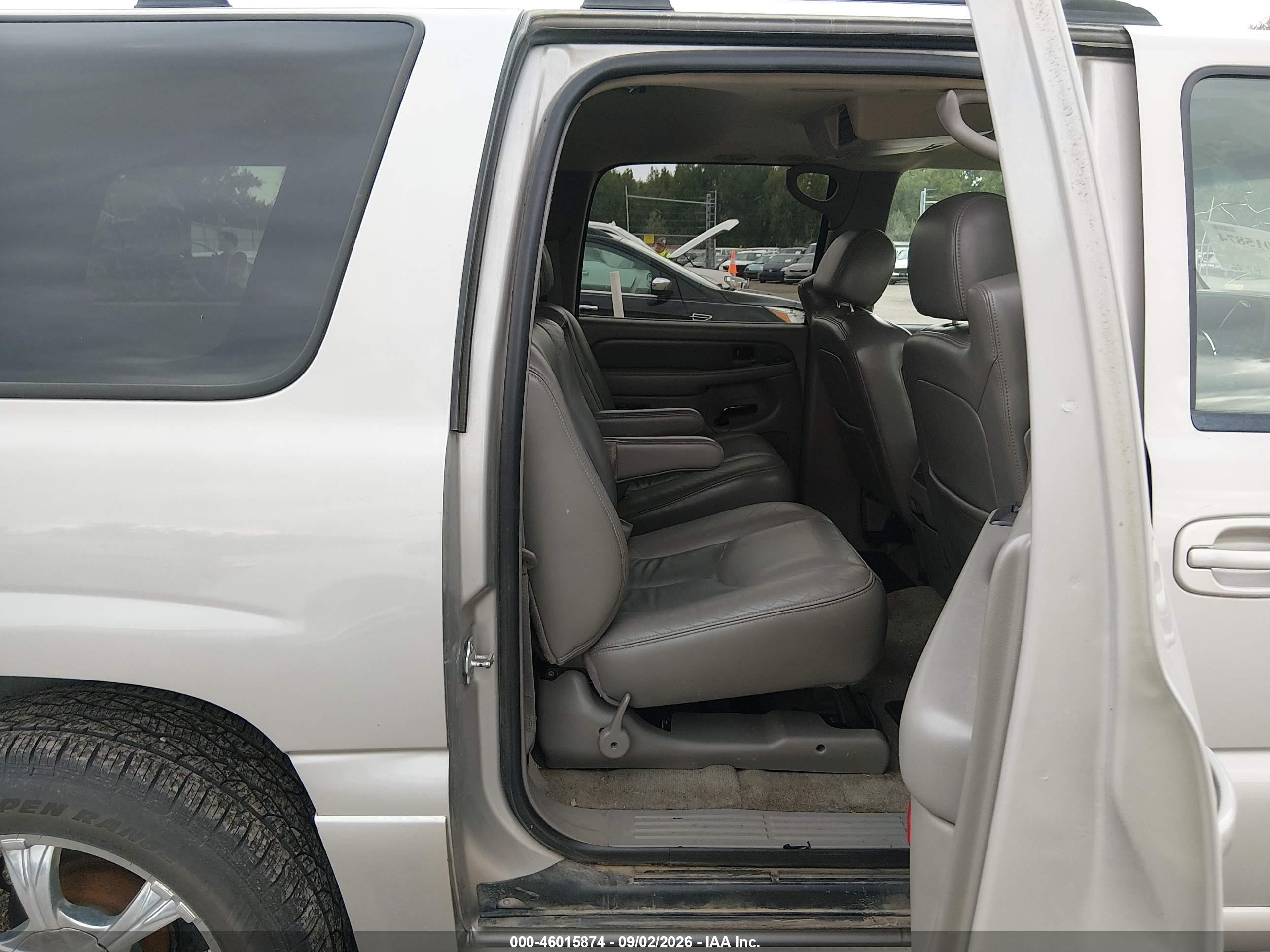 2005 Gmc Yukon Xl 1500 Denali Silver vin: 1GKFK66U55J202095