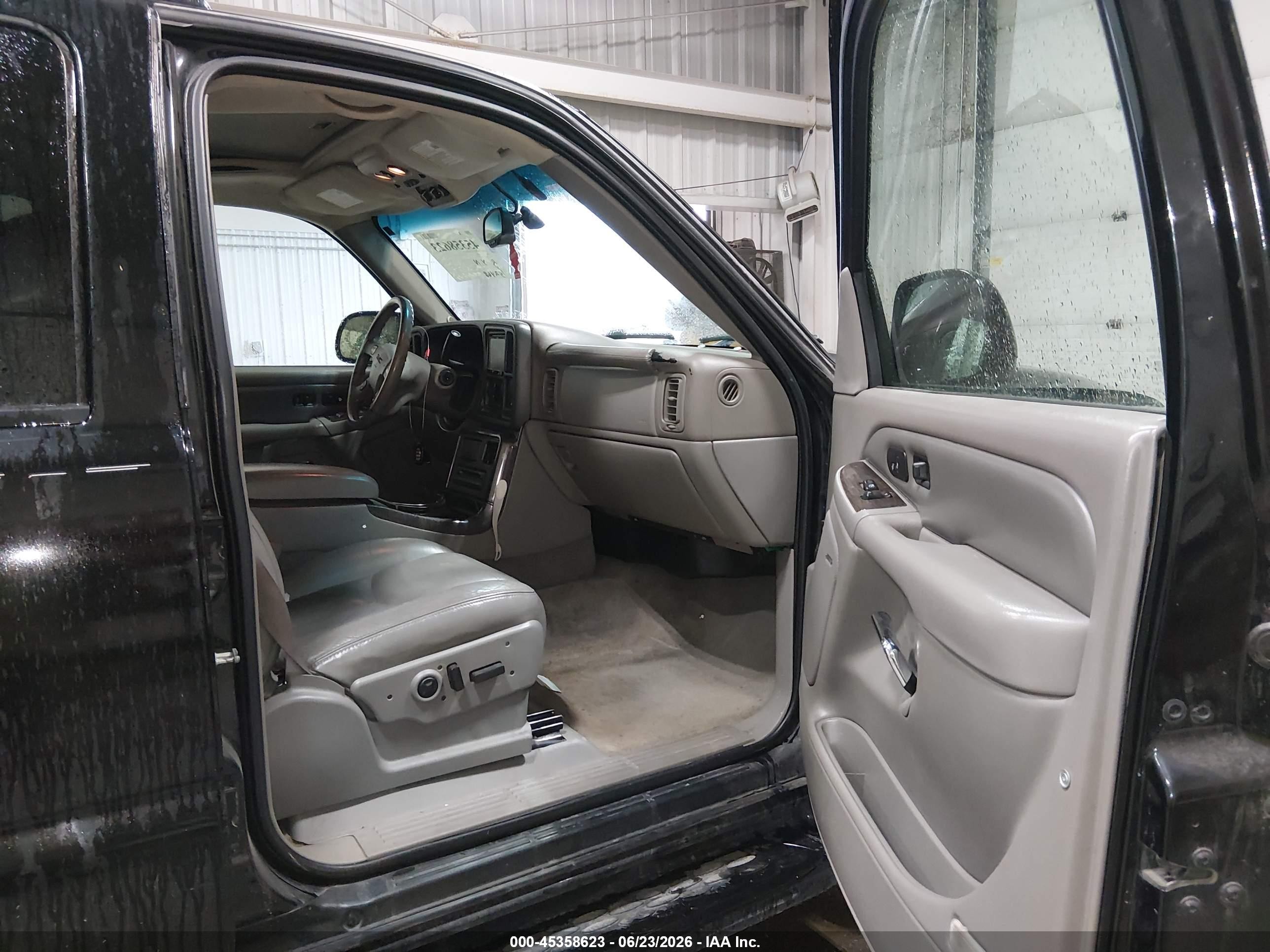 2006 Gmc Yukon Xl 1500 Denali Black vin: 1GKFK66U56J145883