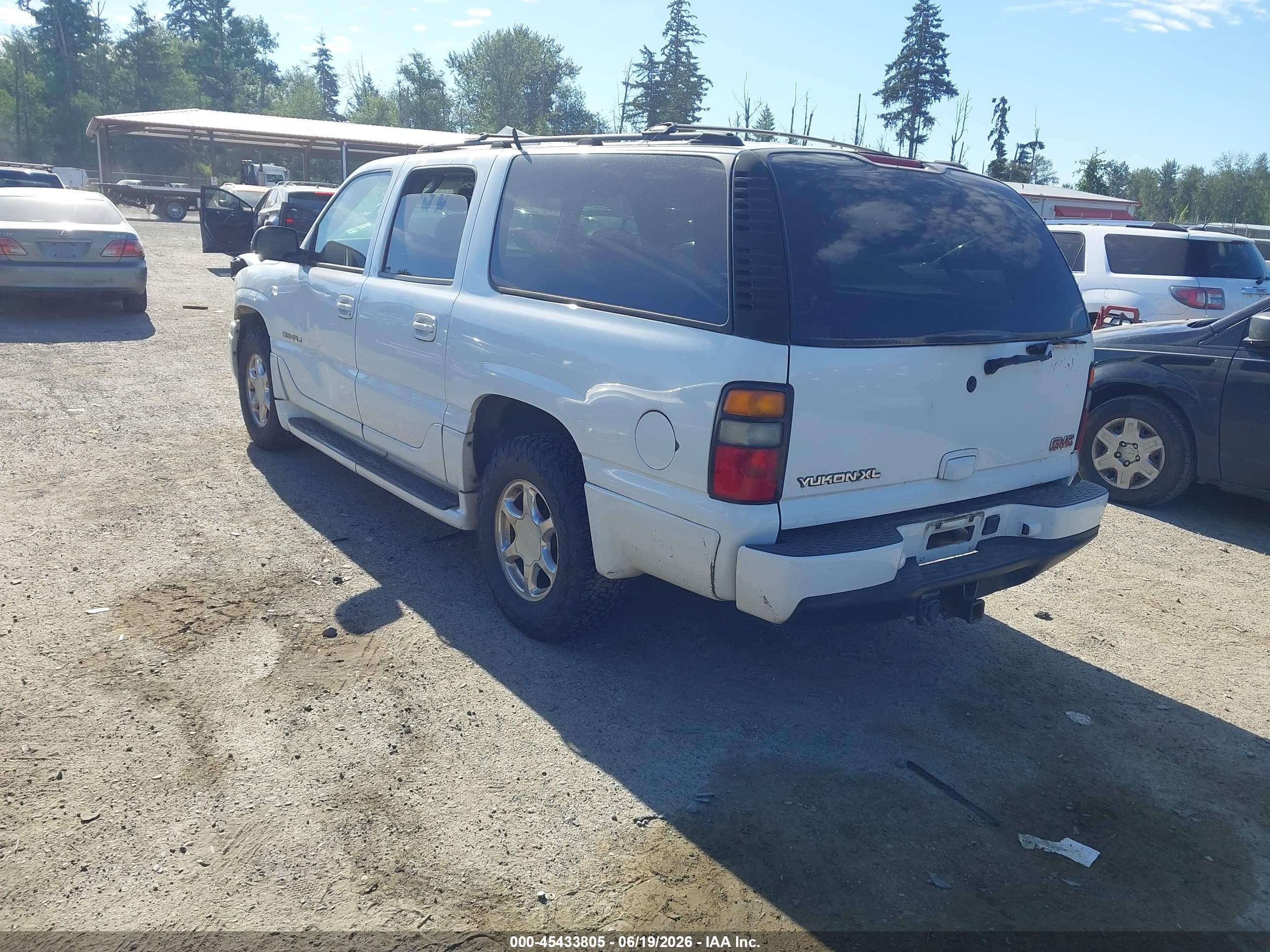 2004 Gmc Yukon Xl 1500 Denali White vin: 1GKFK66U64J269934