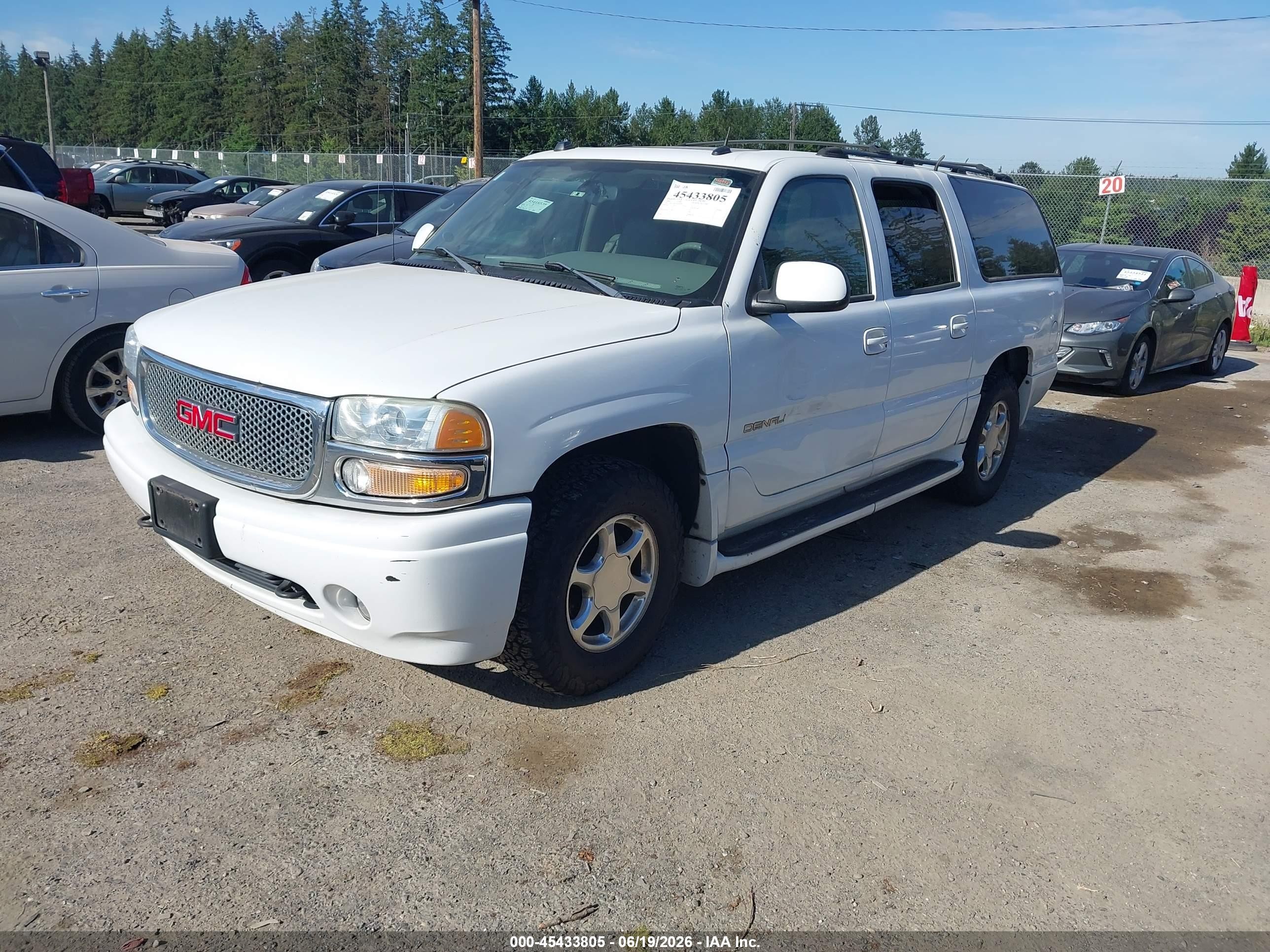 2004 Gmc Yukon Xl 1500 Denali White vin: 1GKFK66U64J269934