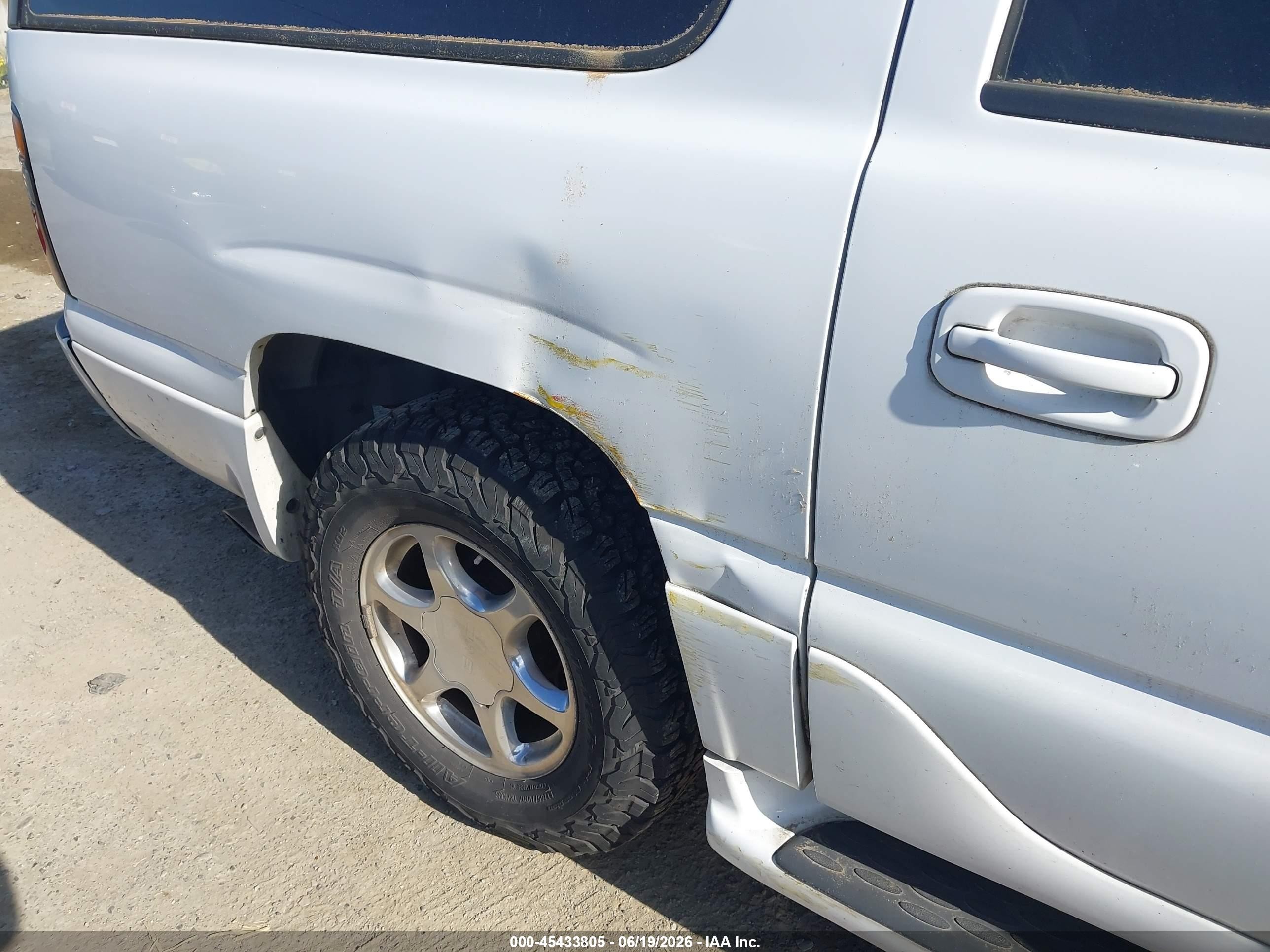 2004 Gmc Yukon Xl 1500 Denali White vin: 1GKFK66U64J269934