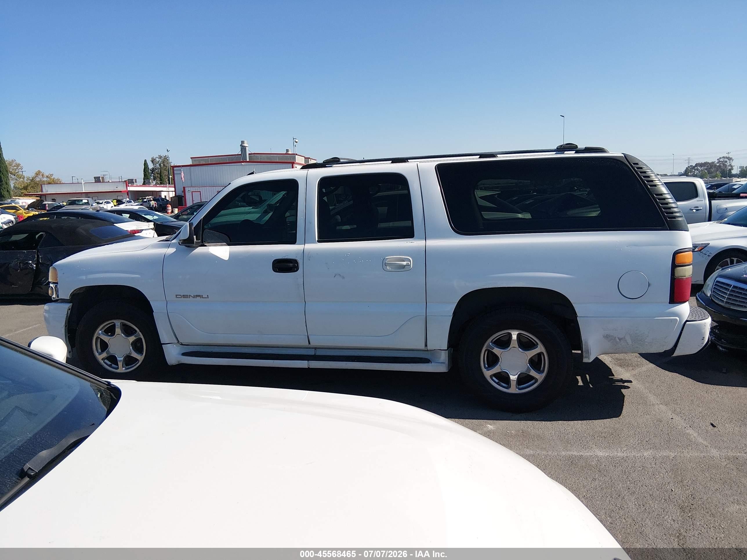 2004 Gmc Yukon Xl 1500 Denali White vin: 1GKFK66U74J323838