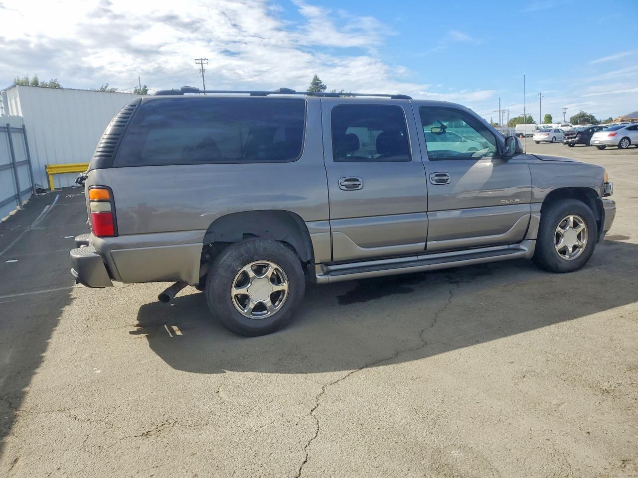 2005 Gmc Yukon Xl Denali Tan vin: 1GKFK66U75J116304