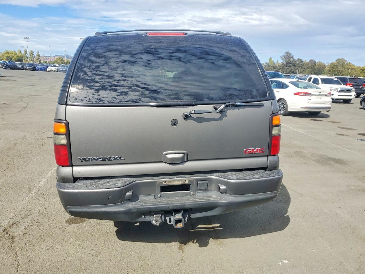 2005 Gmc Yukon Xl Denali Tan vin: 1GKFK66U75J116304