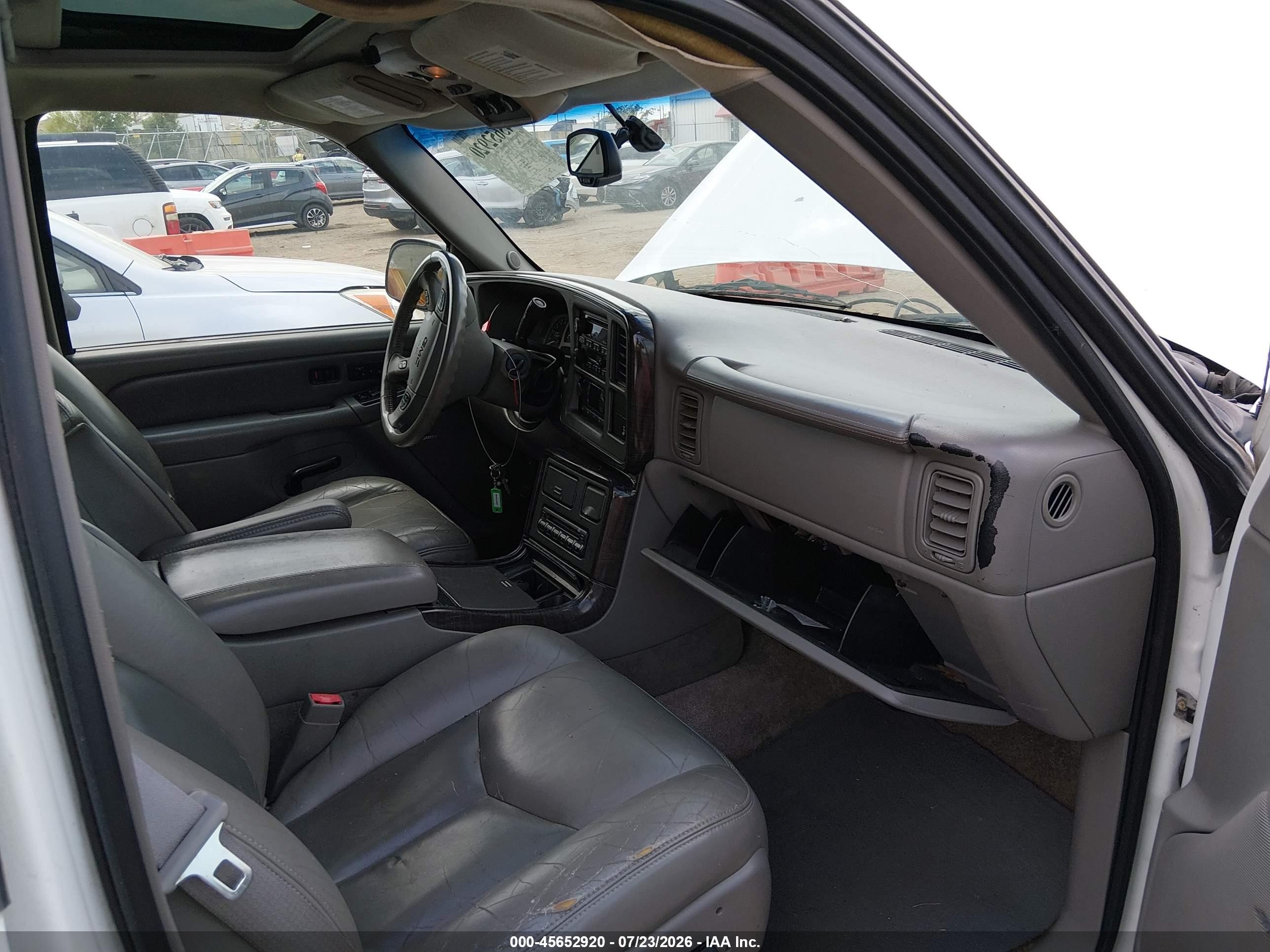 2003 Gmc Yukon Xl 1500 Denali Белый vin: 1GKFK66U83J140740